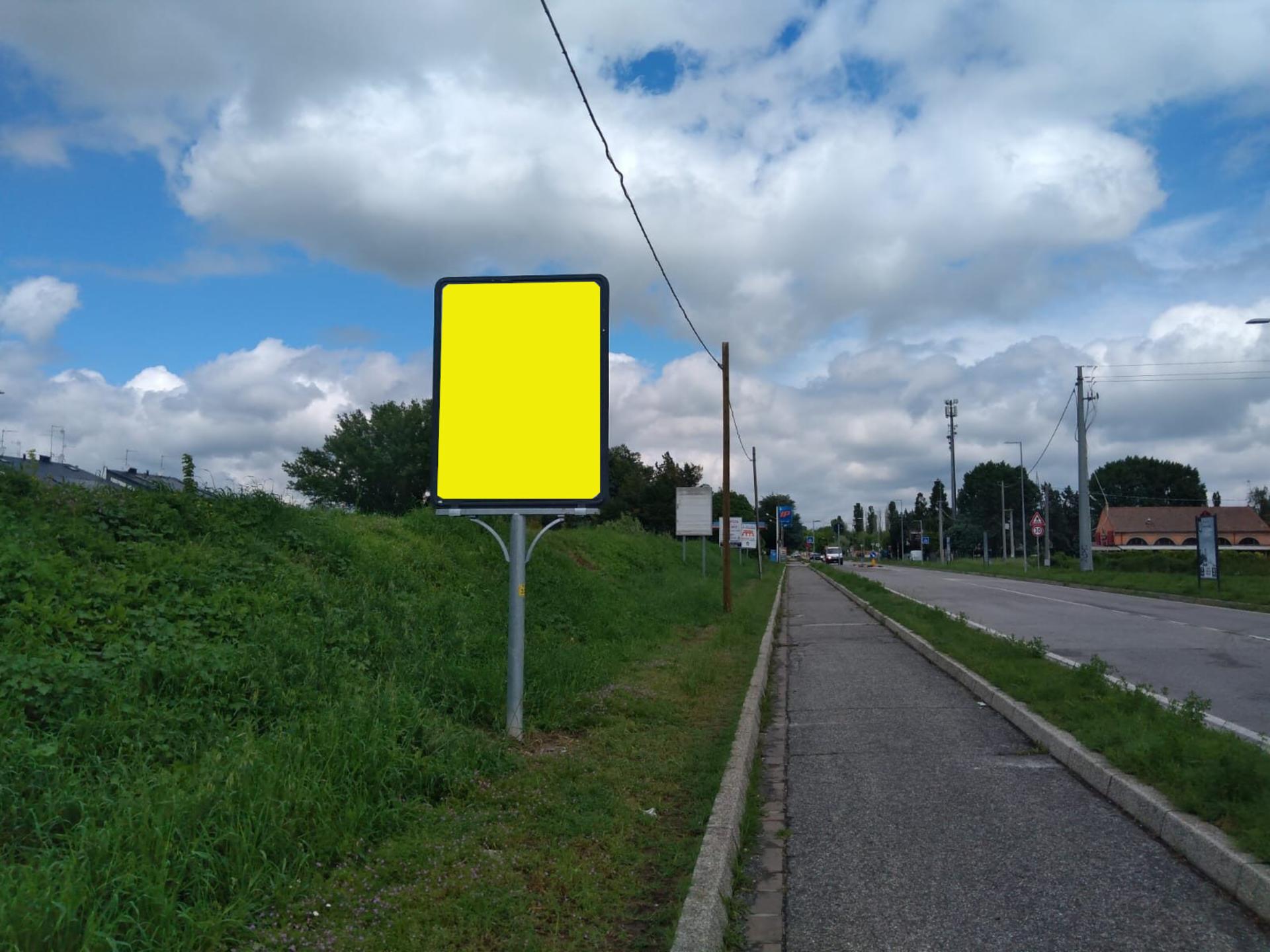 Impianto CARTELLONISTICA a Ferrara, in zona Bar Dal Lavag