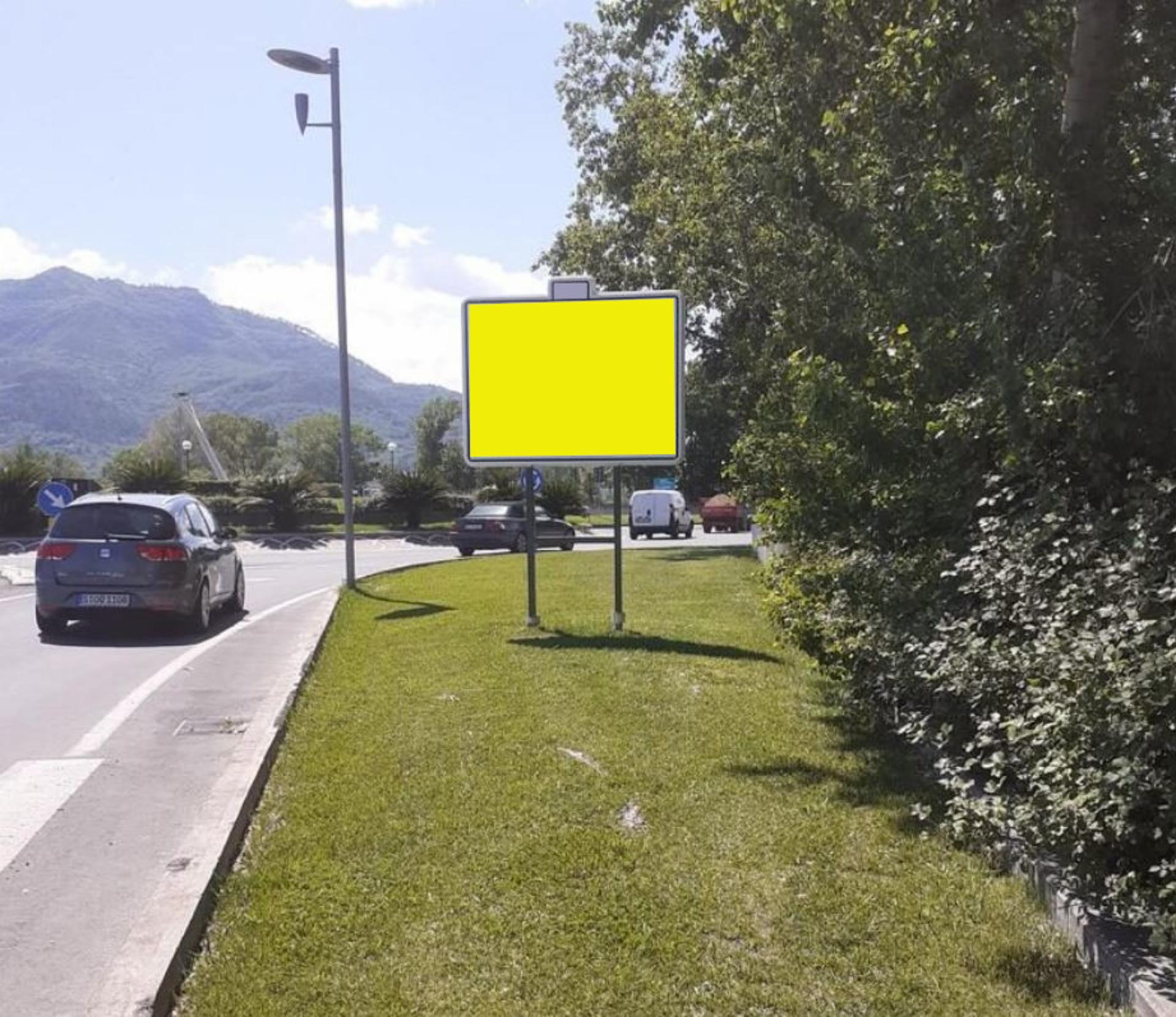 Impianto a VIA AL PIEMONTE  ROTONDA VIA MARTIRI DELLA FOCE  Albenga