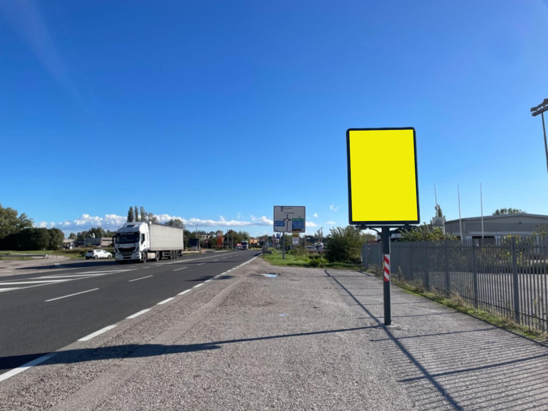 Impianto a VIA ERIDANO LATO DX DIREZ. VIA MICHELINI  VIA ERIDANO LATO DX DIREZ. VIA MICHELINI 70 MT DOPO VIA TRAVERSAGNO  Ferrara