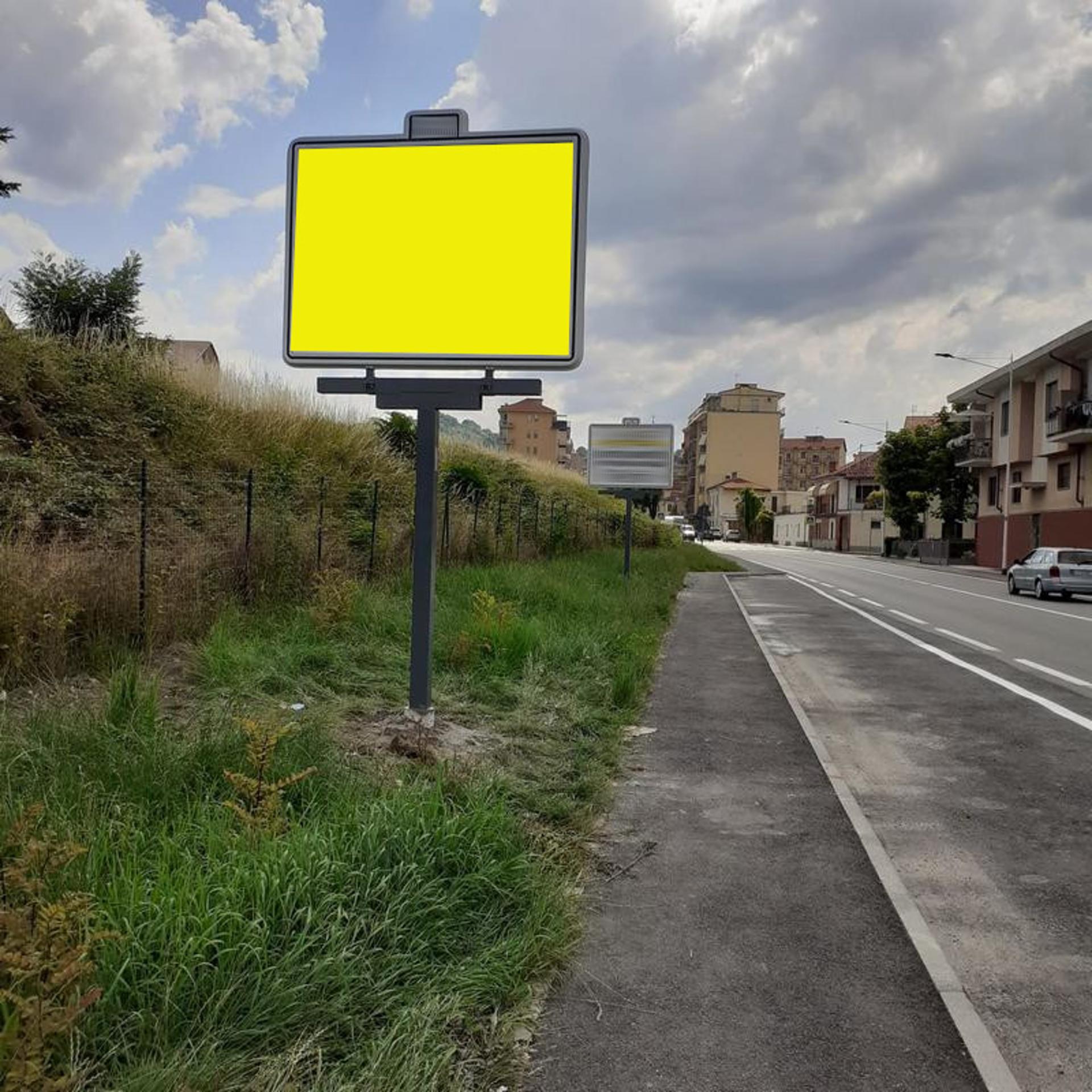 Impianto CARTELLONISTICA a Saluzzo, in zona Ristorante Pizzeria Il Basilico