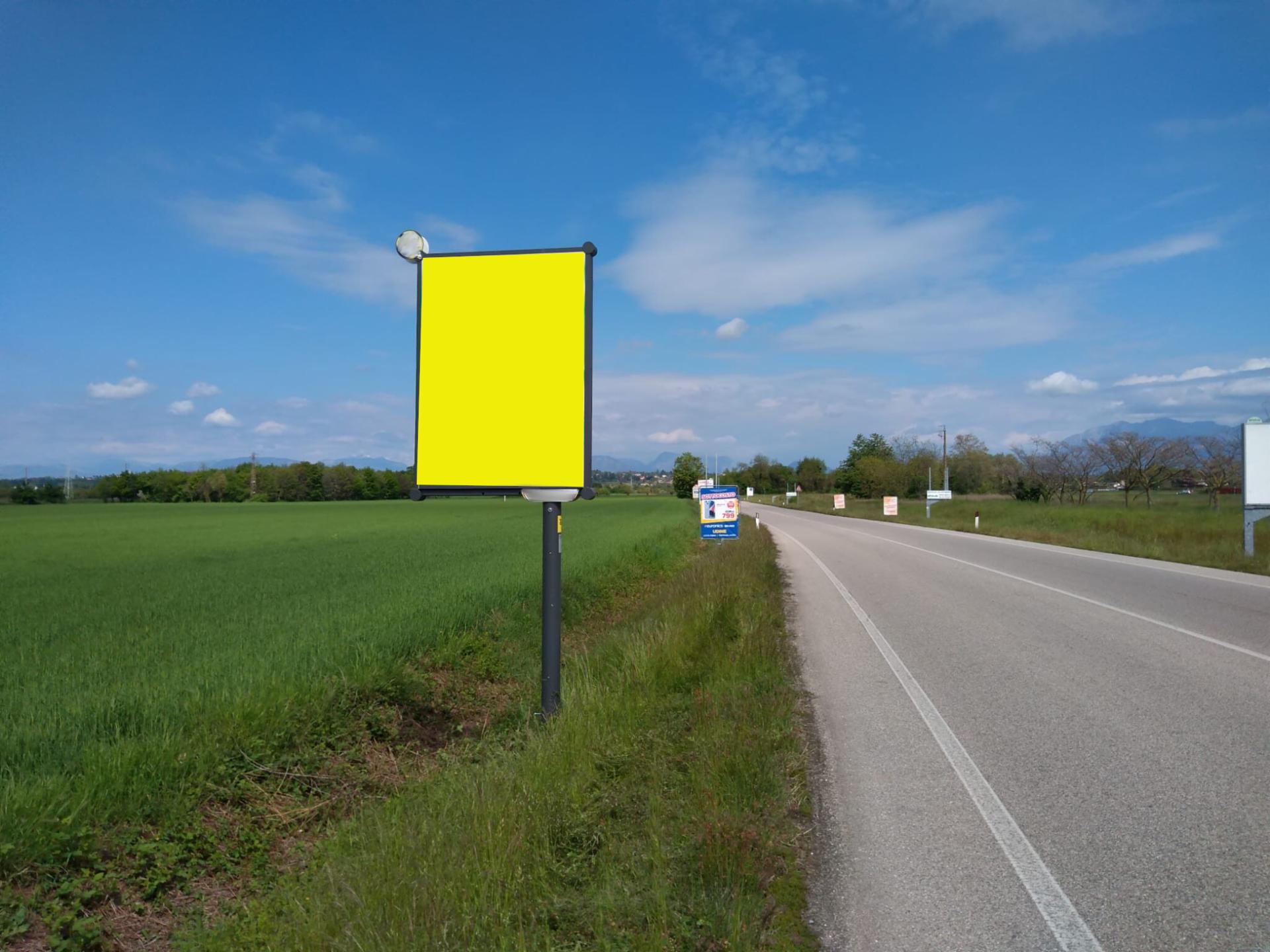 Impianto CARTELLONISTICA a Martignacco, in zona Intersport Outlet