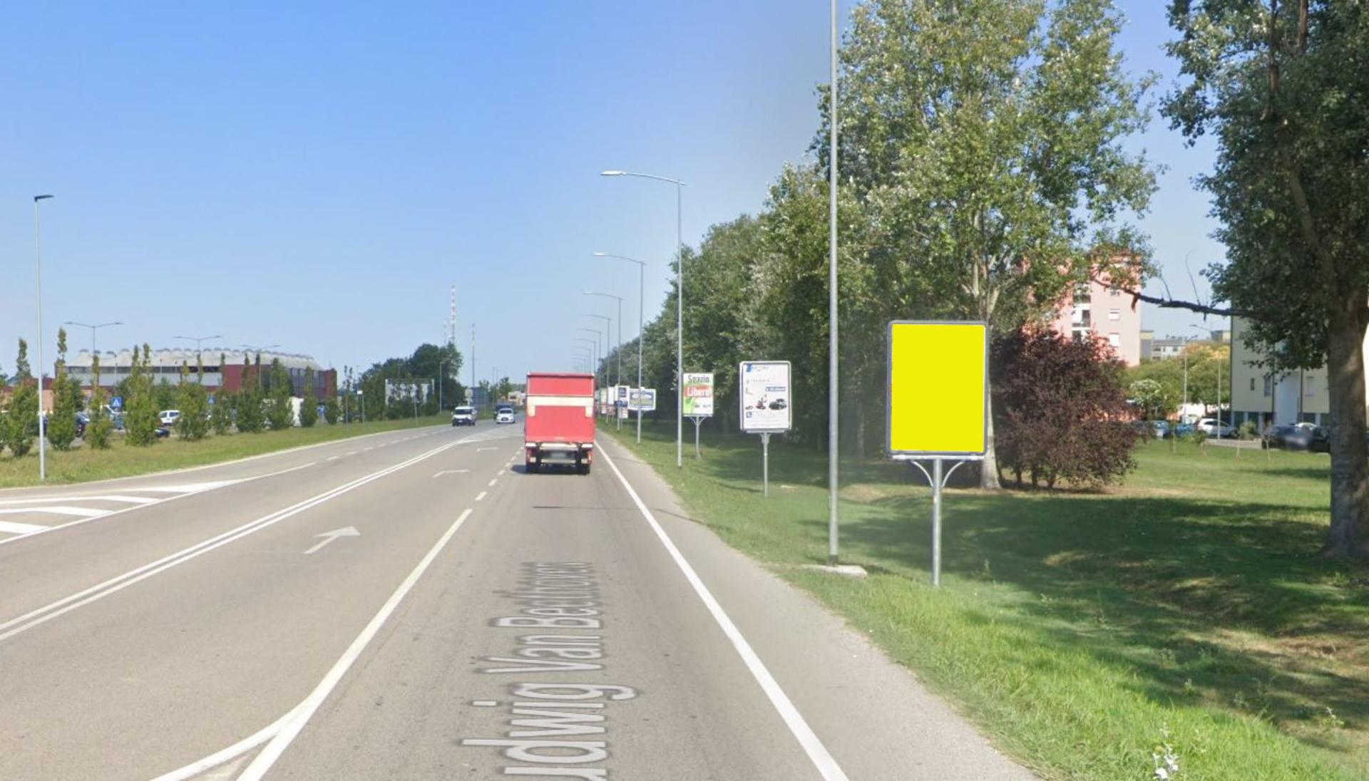 Impianto a VIA BEETHOVEN LATO DX DIREZIONE VIA FERRARESI  VIA BEETHOVEN LATO DX DIREZIONE VIA FERRARESI - FRONTE VIA TASSONI 1 Ferrara