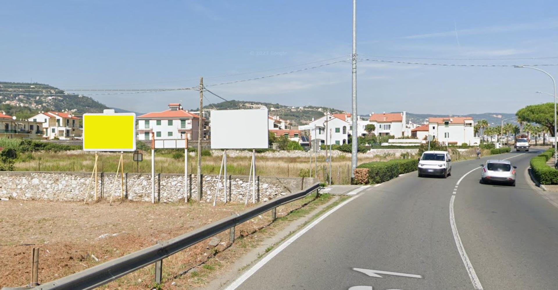 Impianto CARTELLONISTICA a Loano, in zona Locanda del marinaio