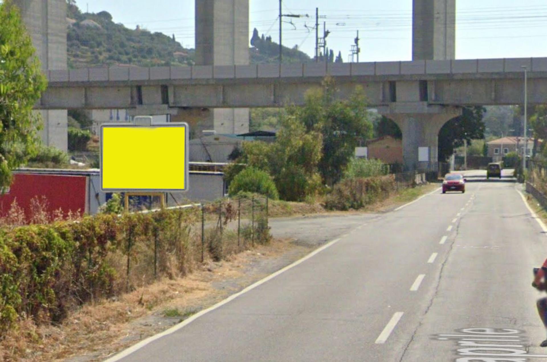 Impianto CARTELLONISTICA a Imperia, in zona Cuxen