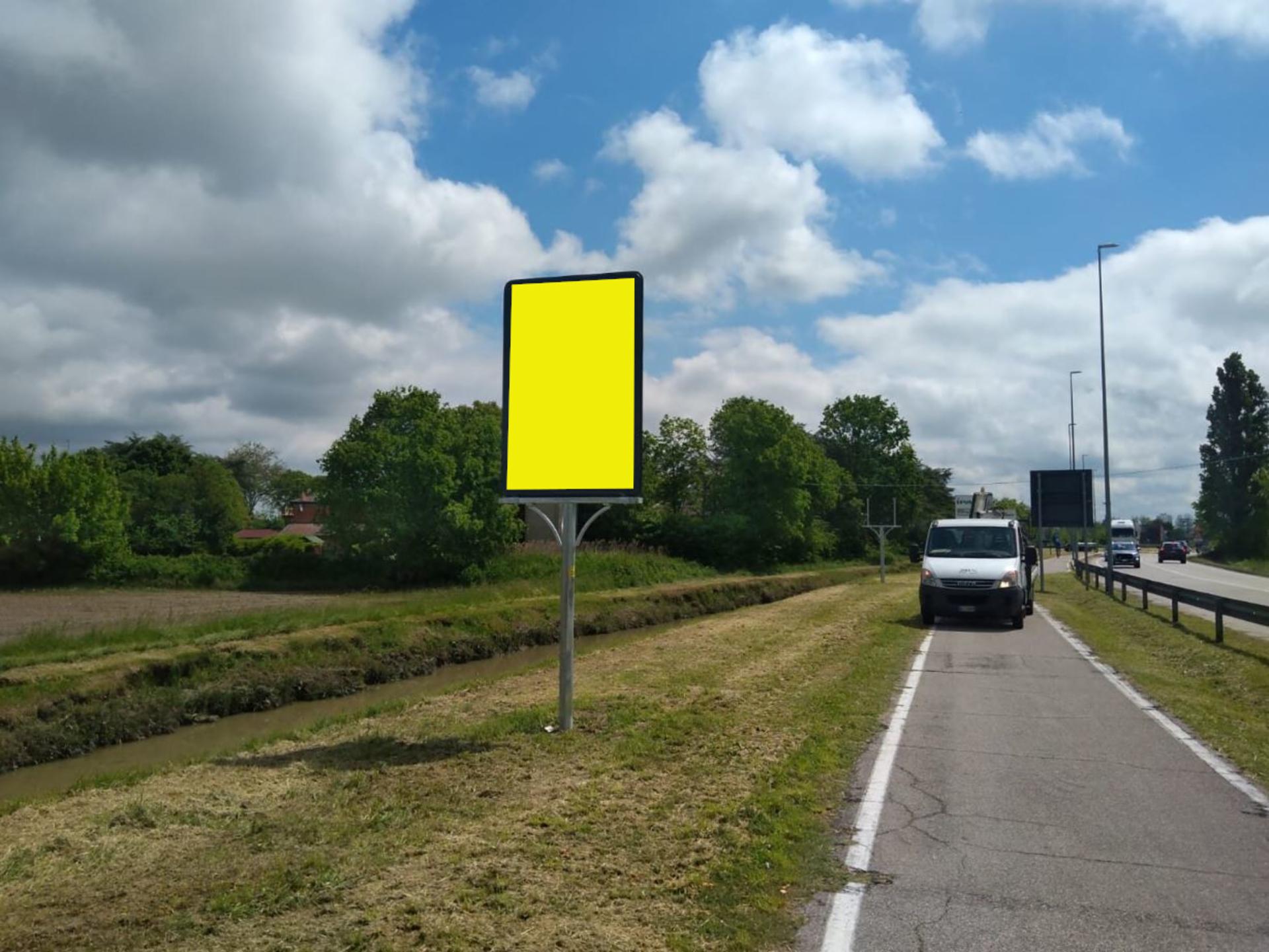 Impianto CARTELLONISTICA a Ferrara, in zona Torrione San Giovanni
