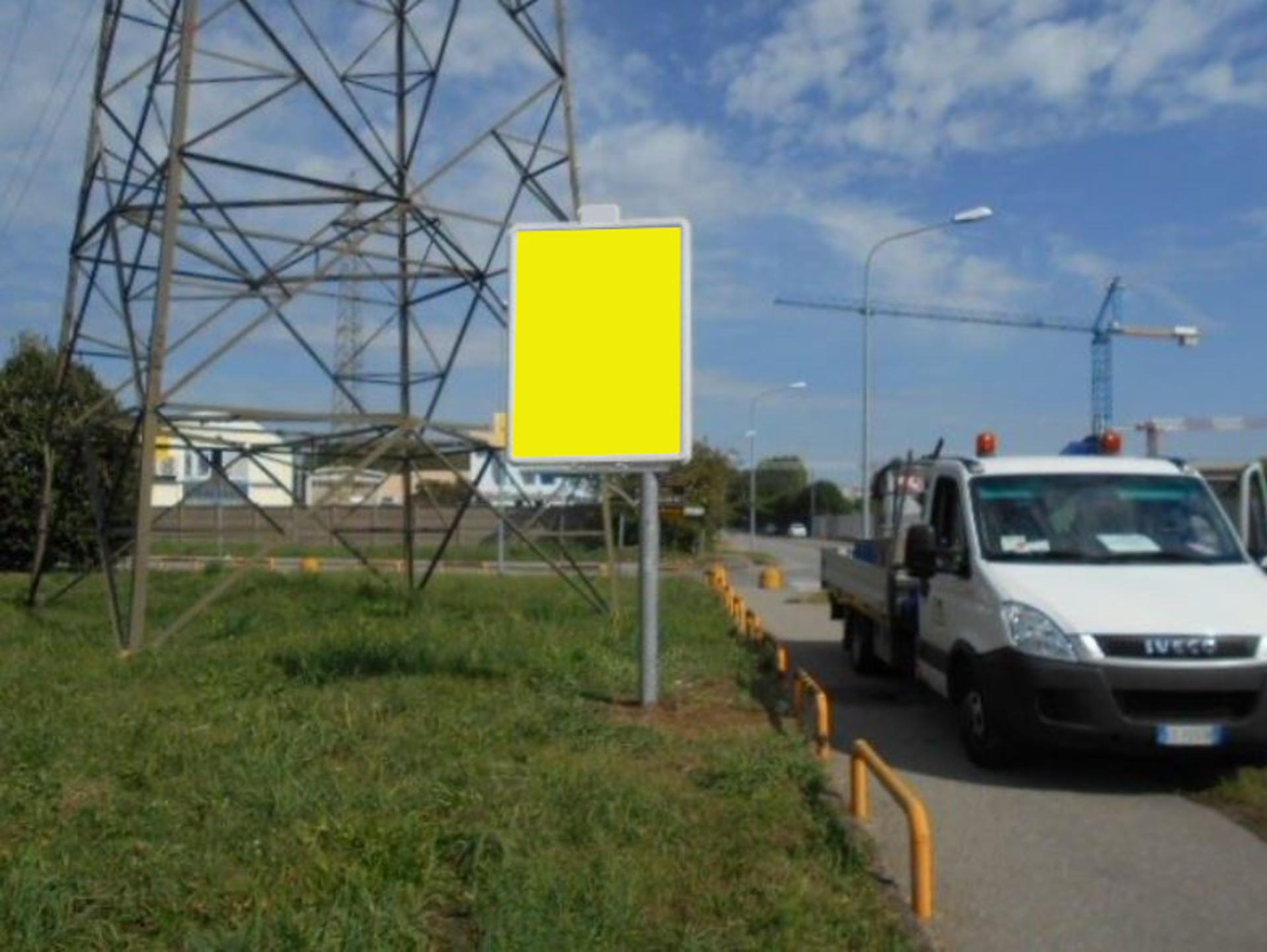 Impianto CARTELLONISTICA a Agrate Brianza, in zona Ambrée