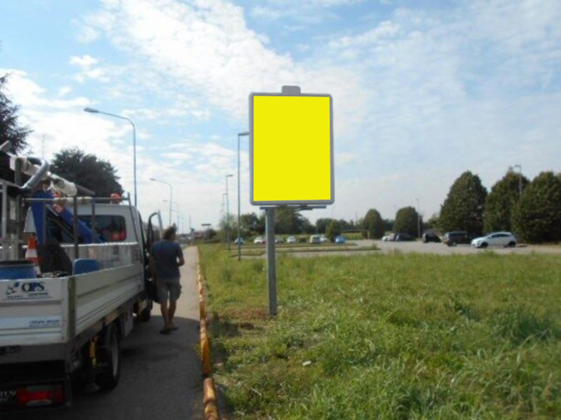 Impianto a VIA ARCHIMEDE/VIA SOCRATE  15 MT DOPO INCROCIO  Agrate Brianza