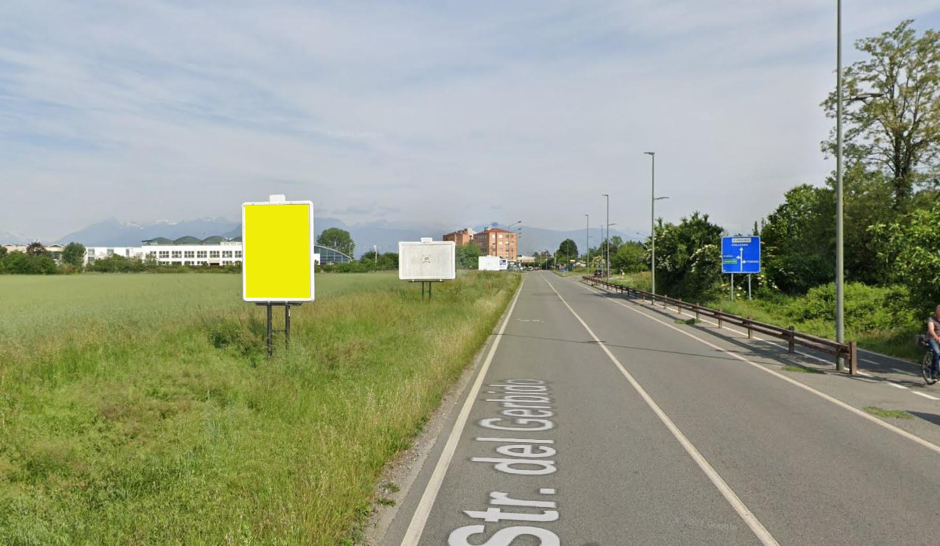 Impianto CARTELLONISTICA a Grugliasco, in zona White Coffee