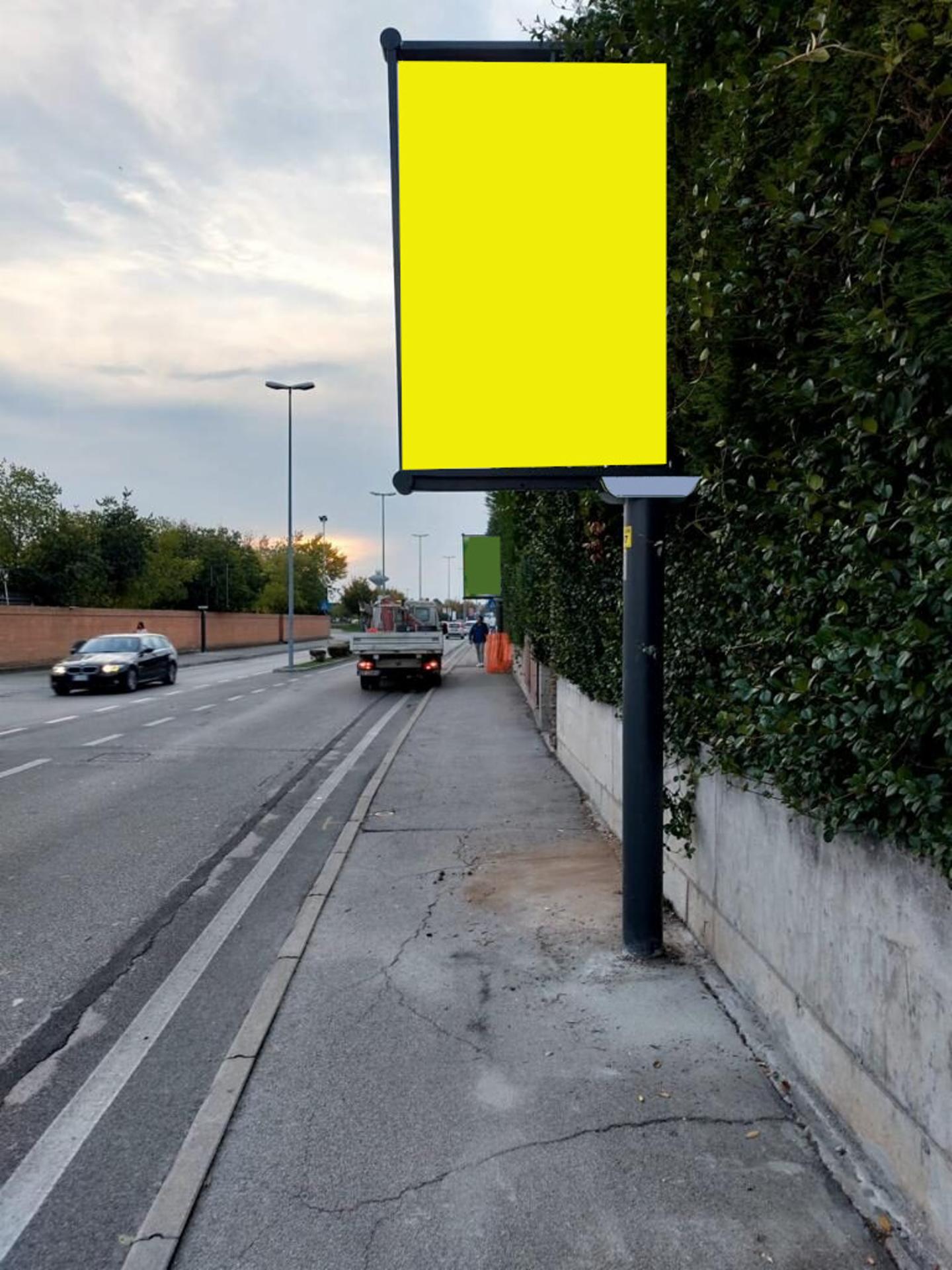 Impianto CARTELLONISTICA a Castelfranco Veneto, in zona Despar