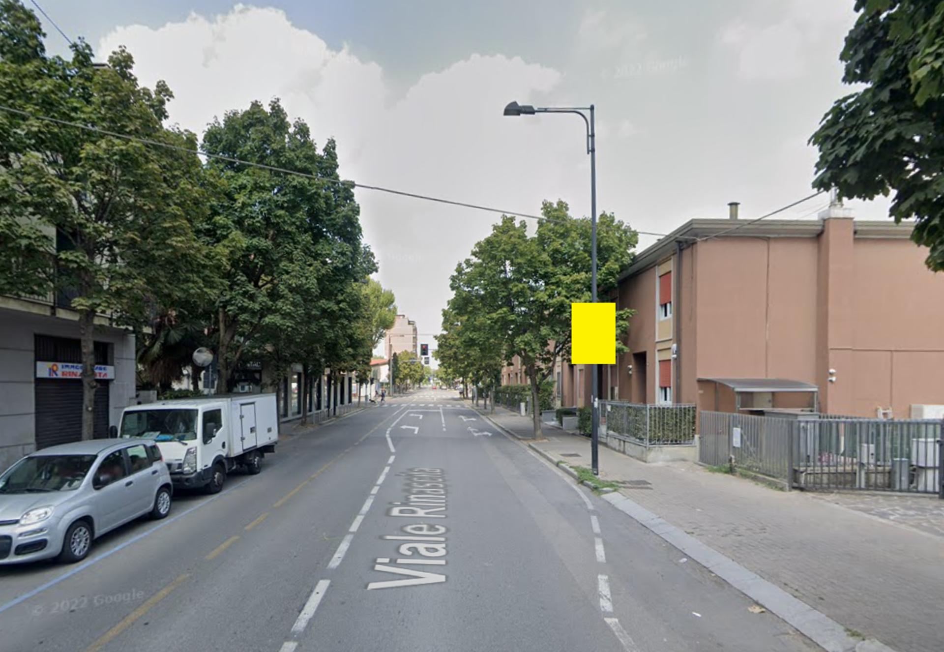 Impianto POLE MEDIA a Cinisello Balsamo, in zona Simoni Arredatori