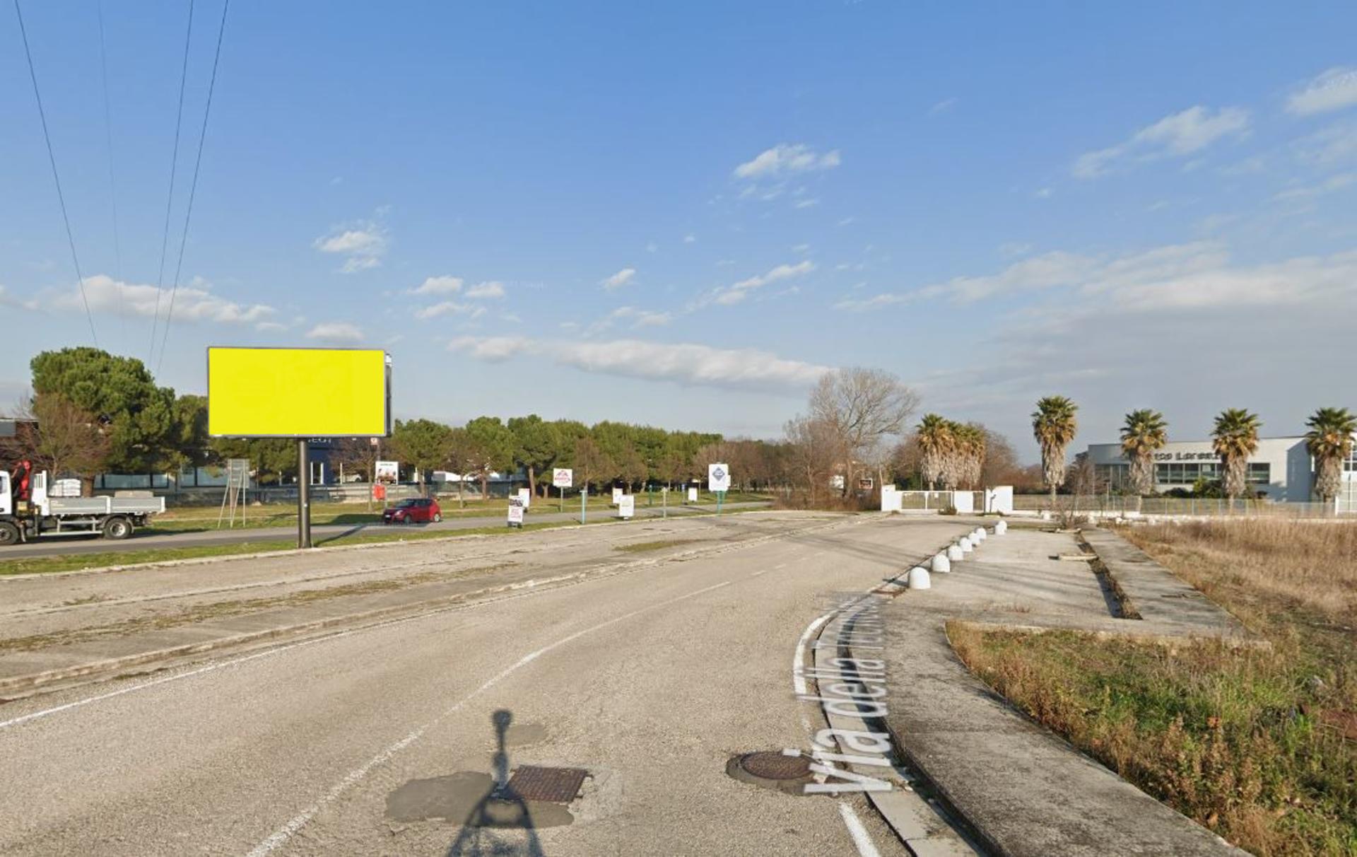 Impianto 6 X 3 a Porto Sant'Elpidio, in zona EuroSpin