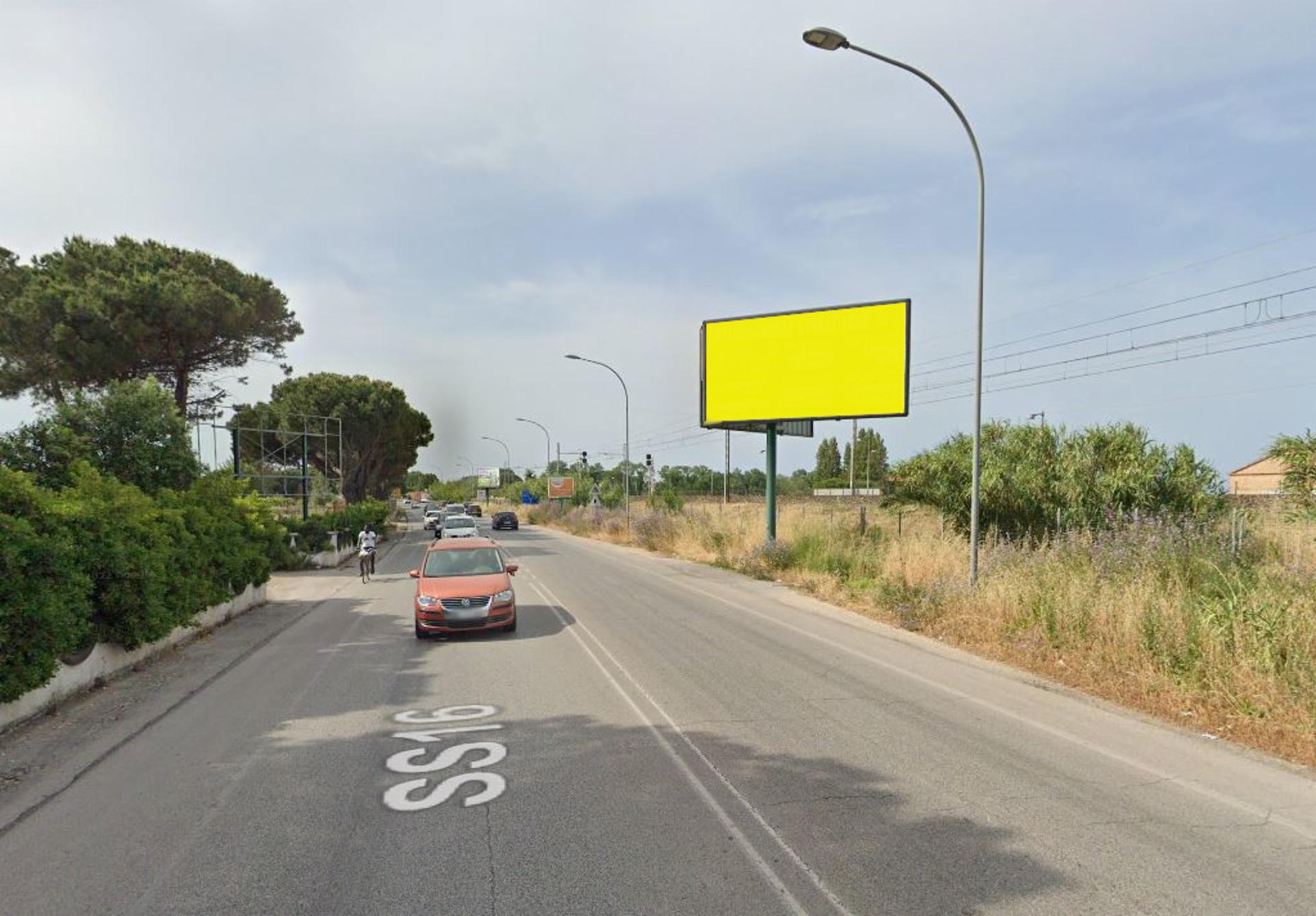 Impianto 6 X 3 a Porto Sant'Elpidio, in zona Spazio Conad