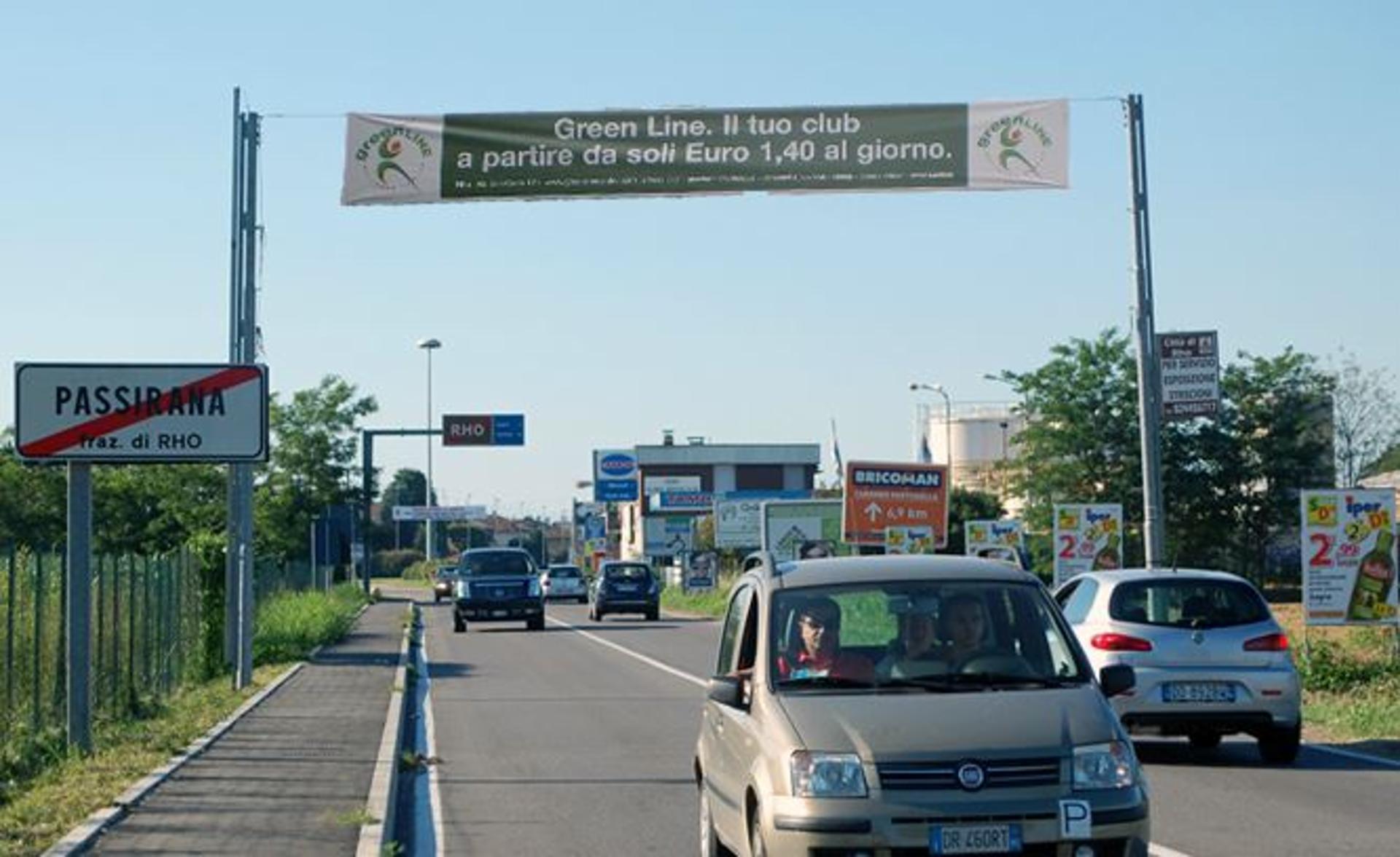 Impianto STRISCIONE a Rho, in zona Birreria Danè