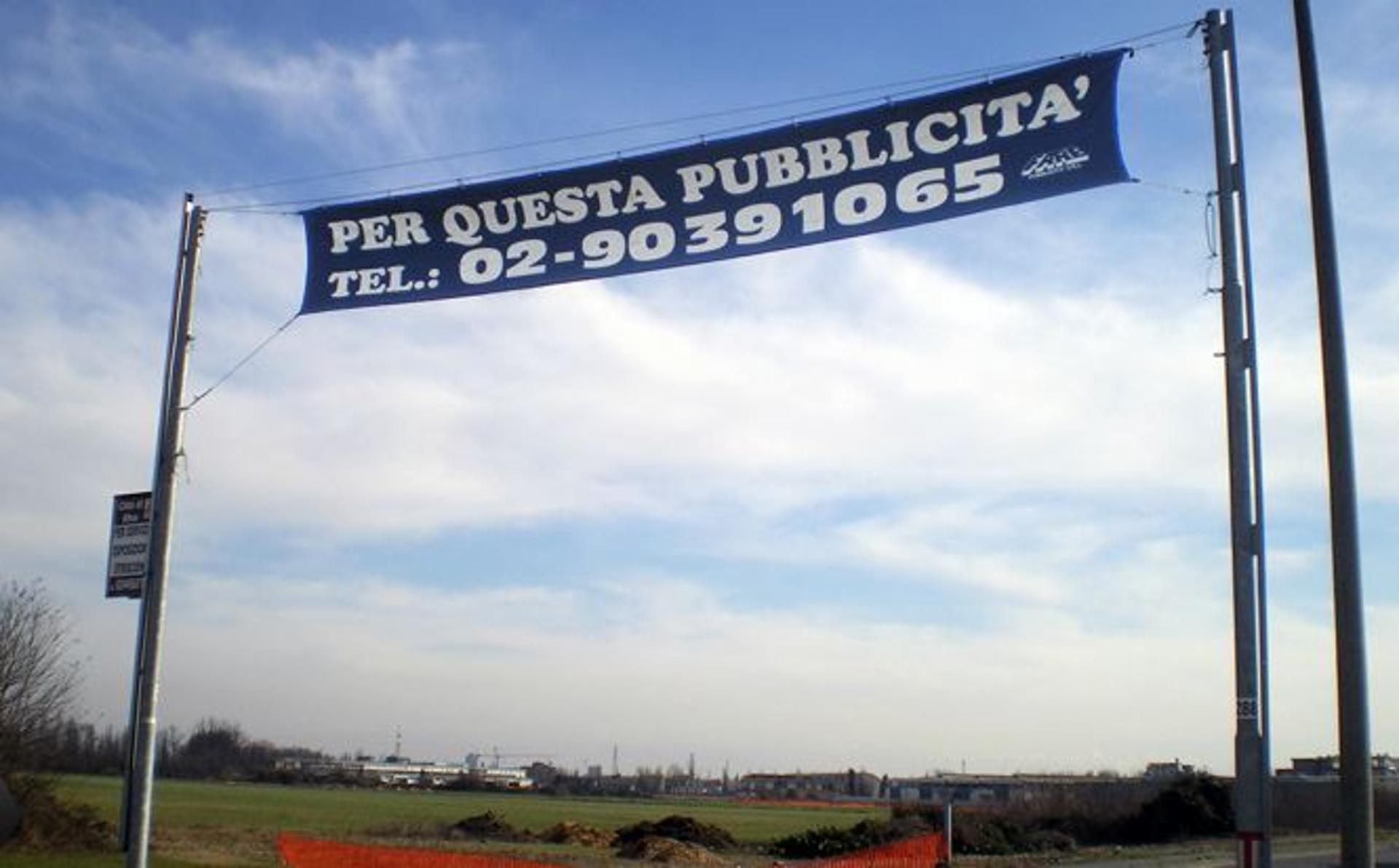 Impianto STRISCIONE a Rho, in zona Trattoria Ratatuia