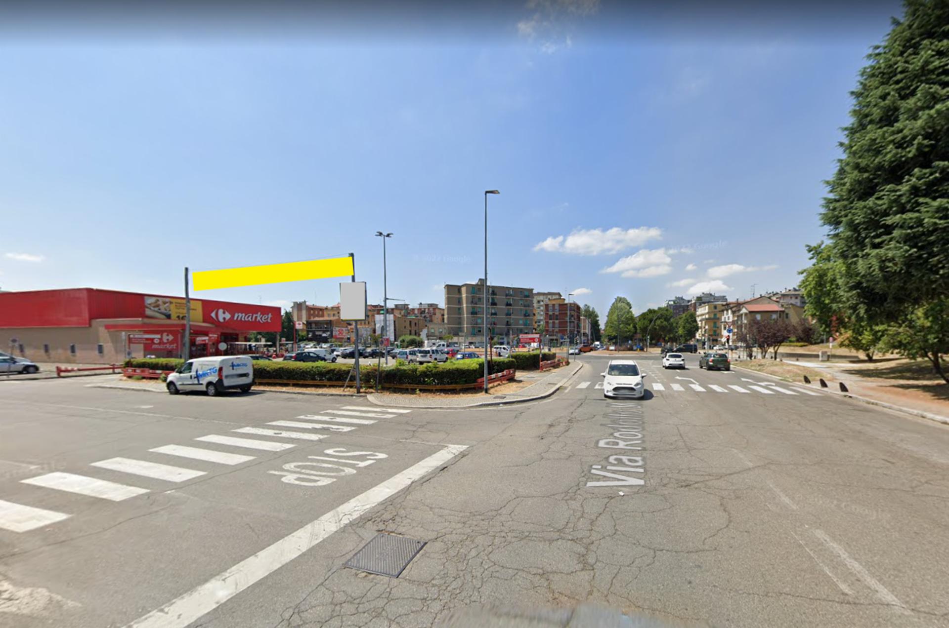 Impianto STRISCIONE a San Donato Milanese, in zona Carrefour Market