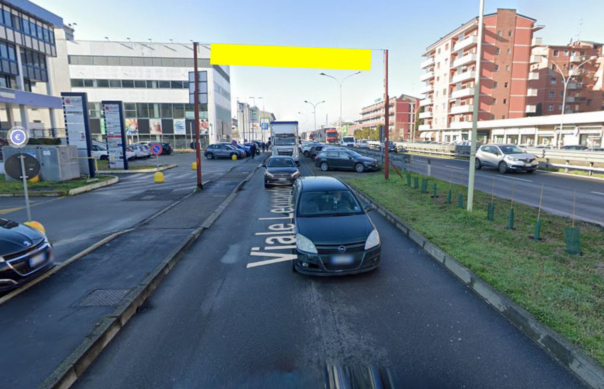 Impianto STRISCIONE a Trezzano sul Naviglio, in zona Ronny Bar
