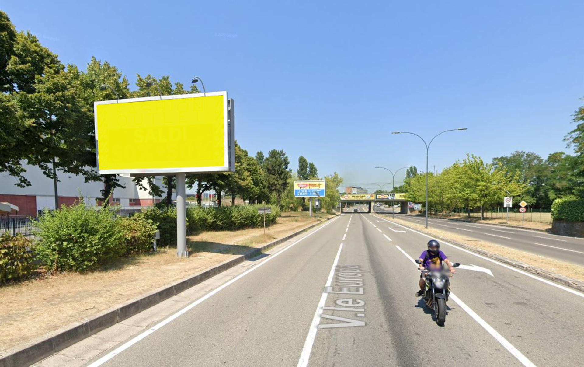 Impianto a VIALE EUROPA FRONTE CIVICO 71 M 30 ING. FIERA  Bologna