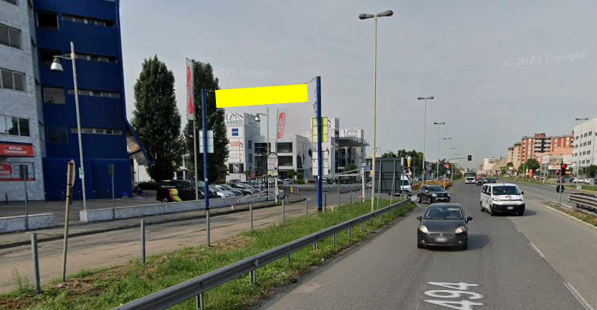 Impianto STRISCIONE a Trezzano sul Naviglio, in zona Mondo Convenienza