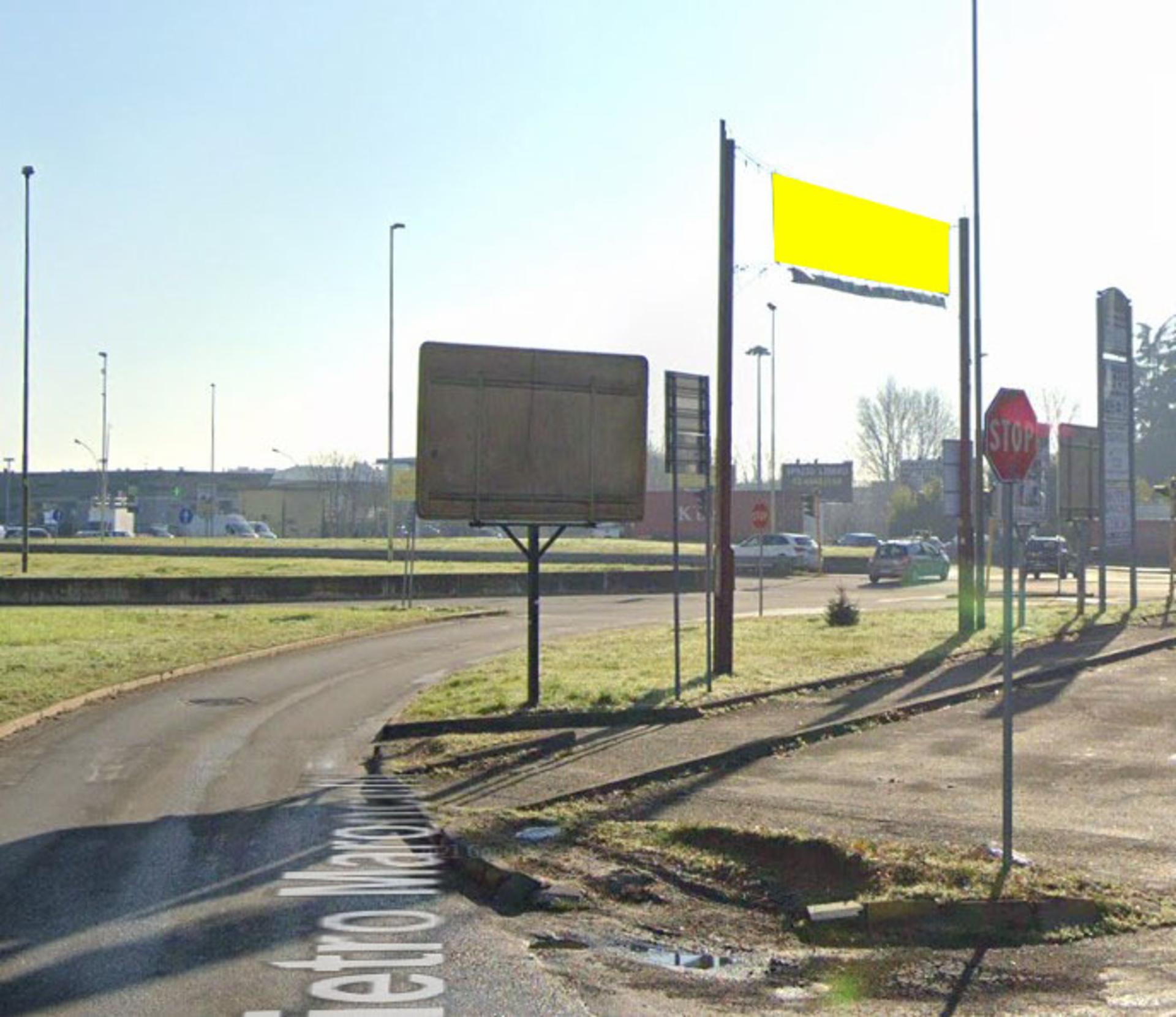 Impianto STRISCIONE a Trezzano sul Naviglio, in zona Brianza Tende