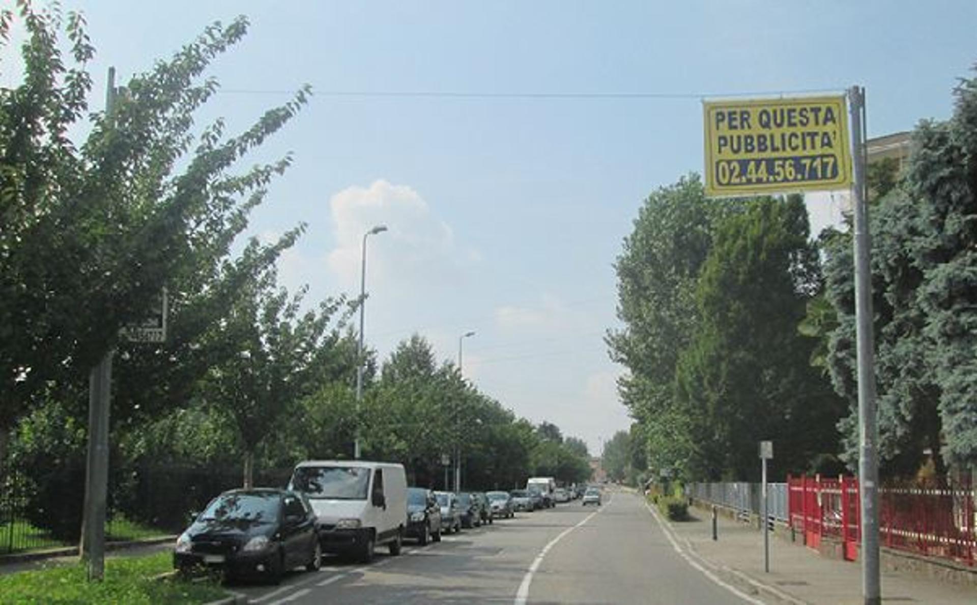 Impianto STRISCIONE a Vimodrone, in zona Ritrovo Cafè