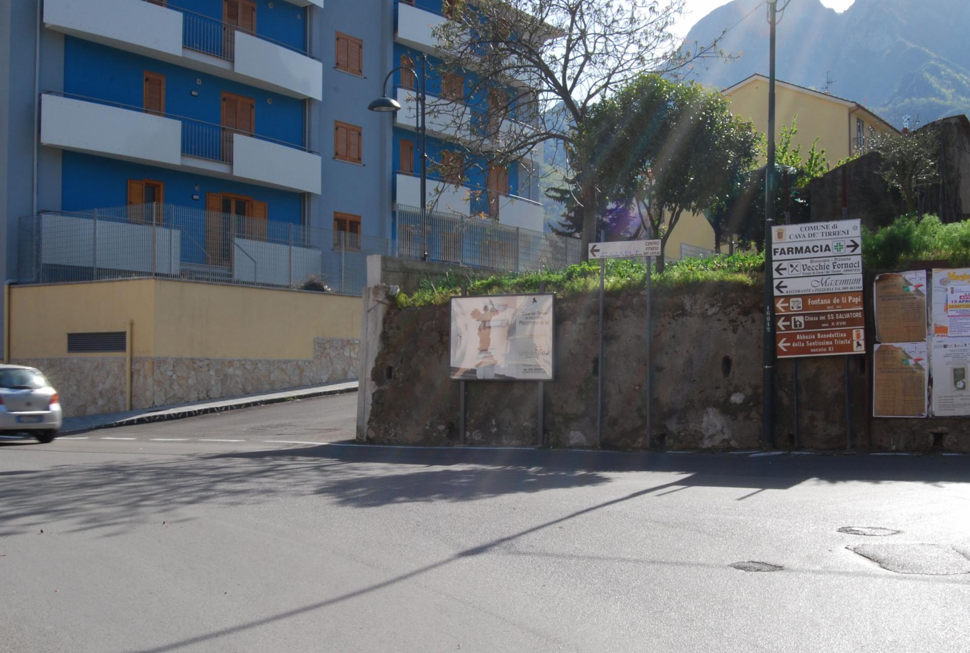 Impianto STENDARDO a Cava de' Tirreni, in zona AC I Parrucchieri