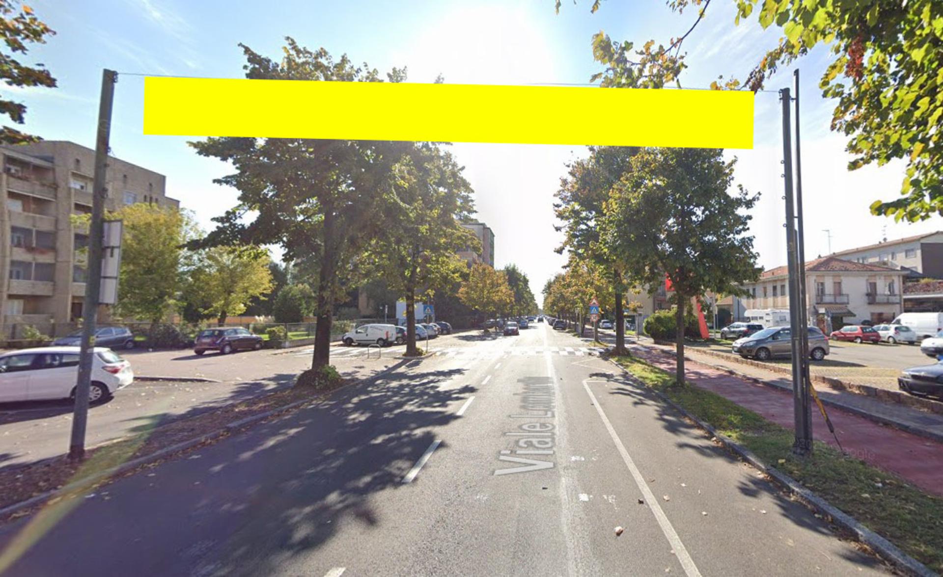 Impianto STRISCIONE a Buccinasco, in zona Penny