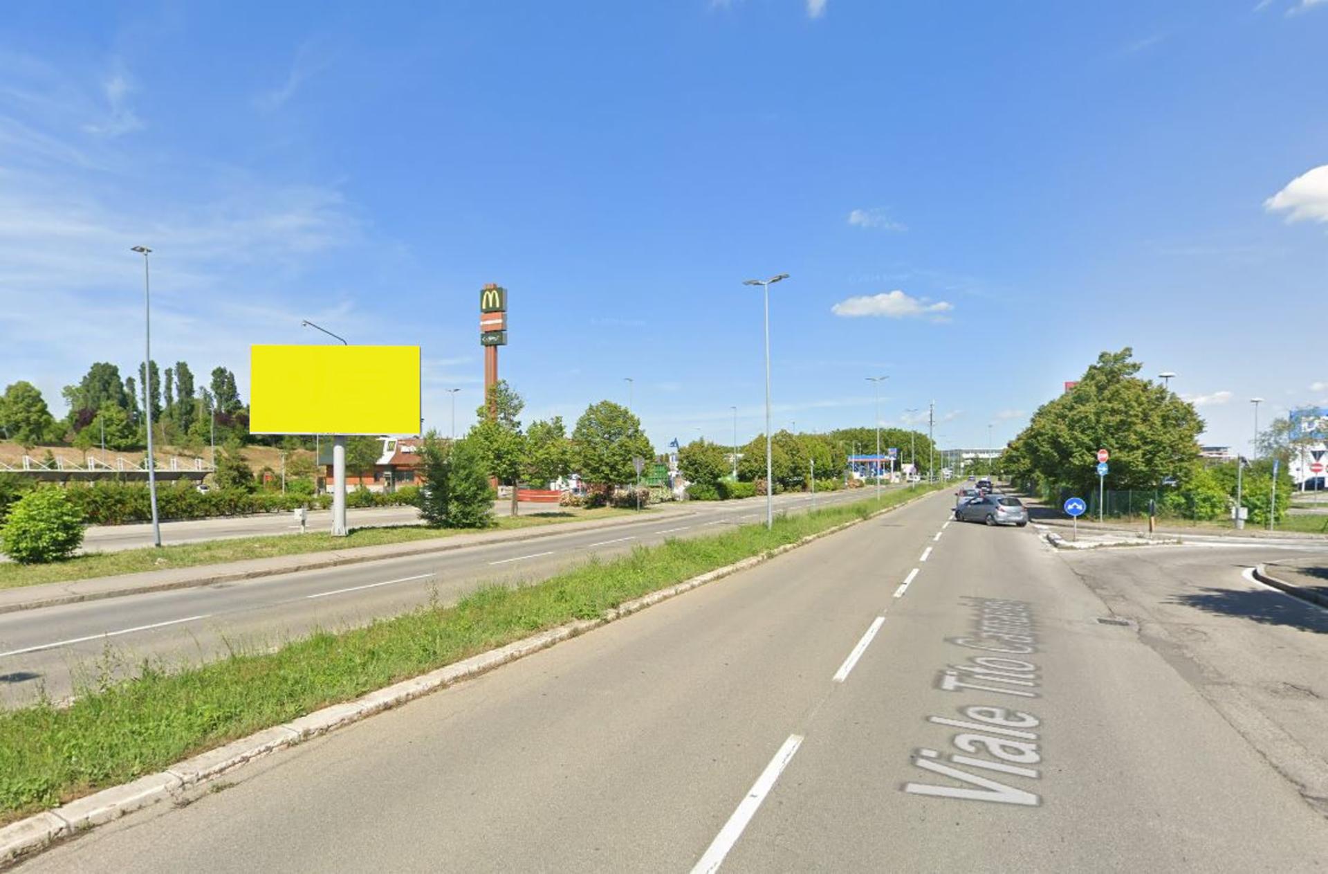 Impianto DISPLAY / LED a Bologna, in zona Decathlon