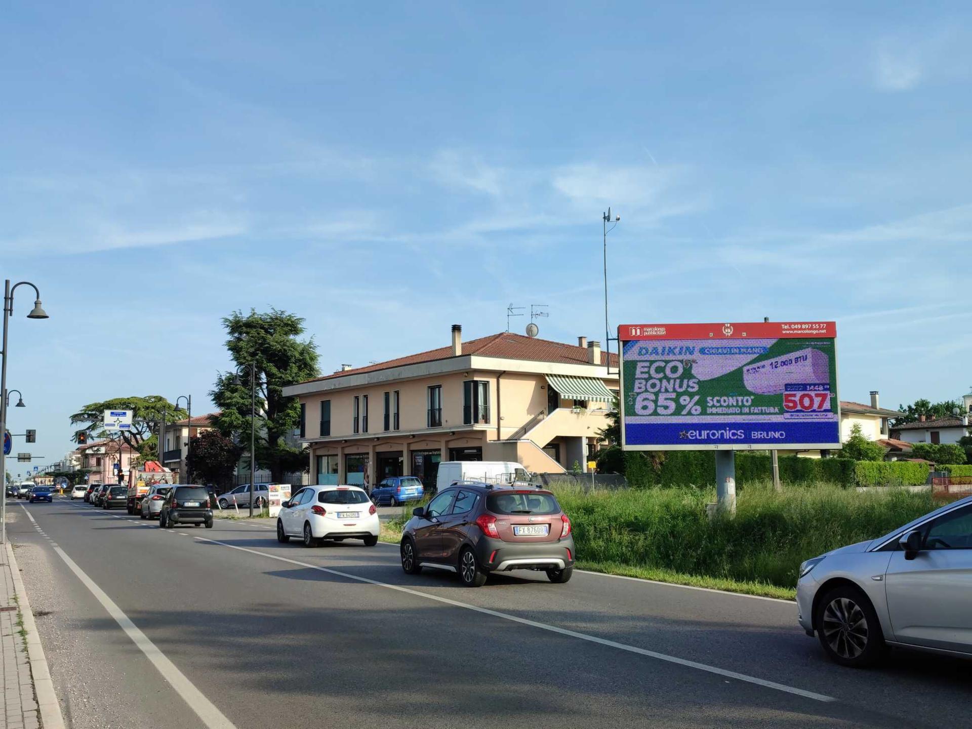 Impianto DISPLAY / LED a Legnaro, in zona Cappellato Gioielli
