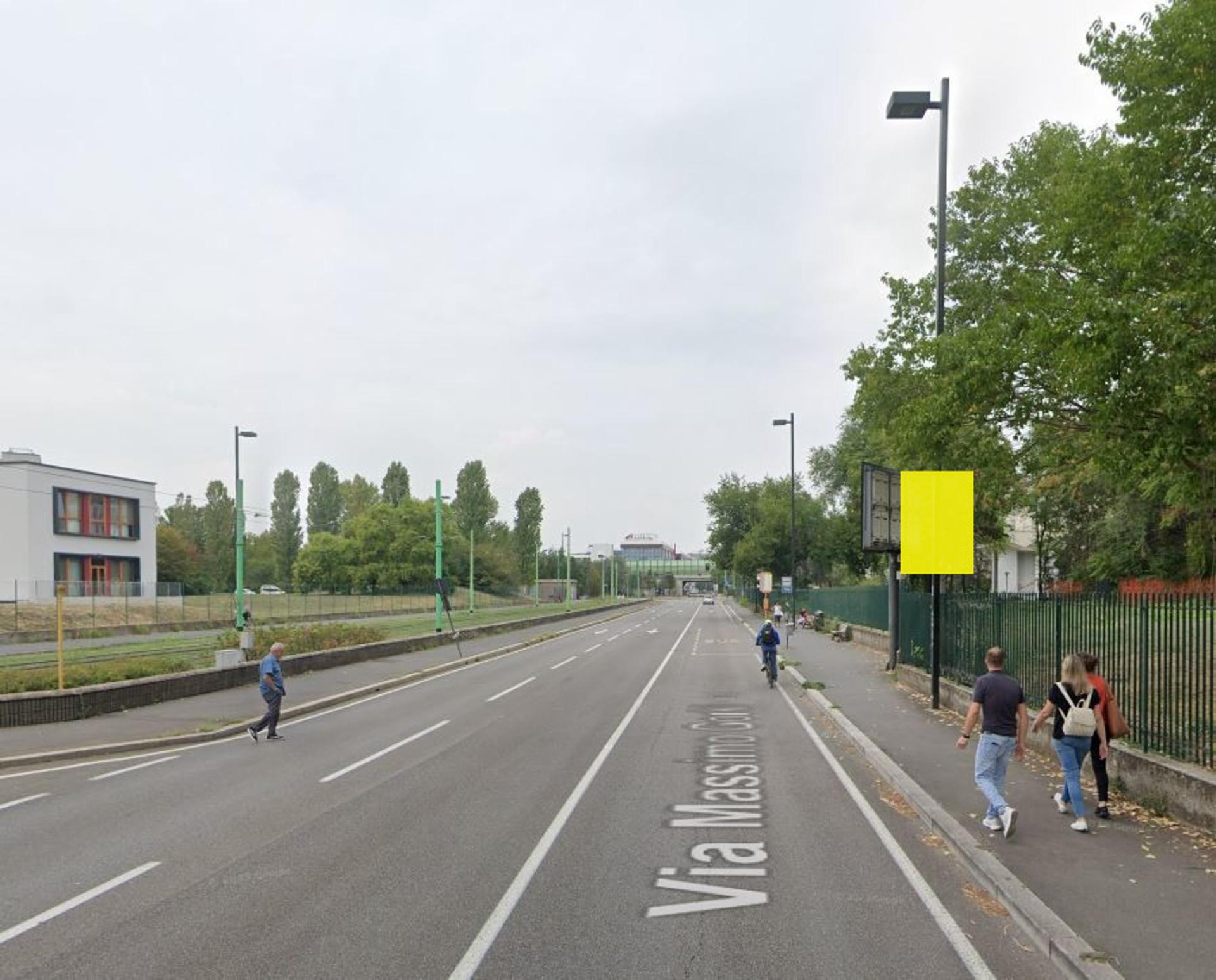 Impianto POLE MEDIA a Cinisello Balsamo, in zona Aumai