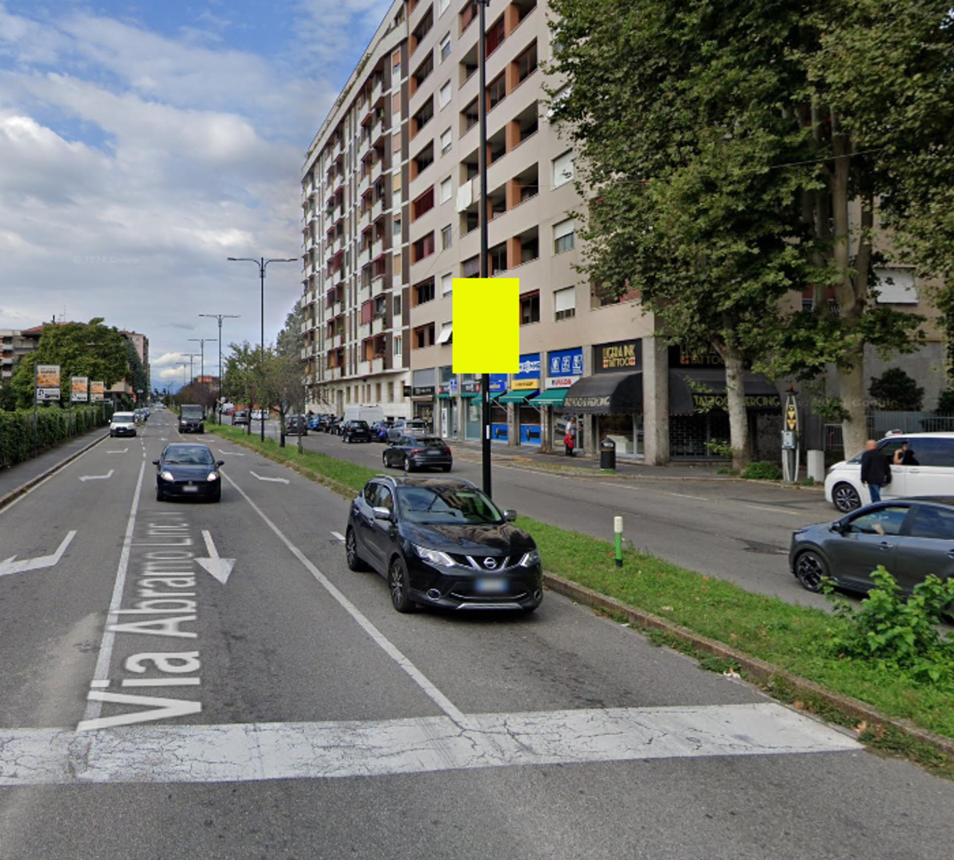 Impianto POLE MEDIA a Cinisello Balsamo, in zona Bazar Casabianca