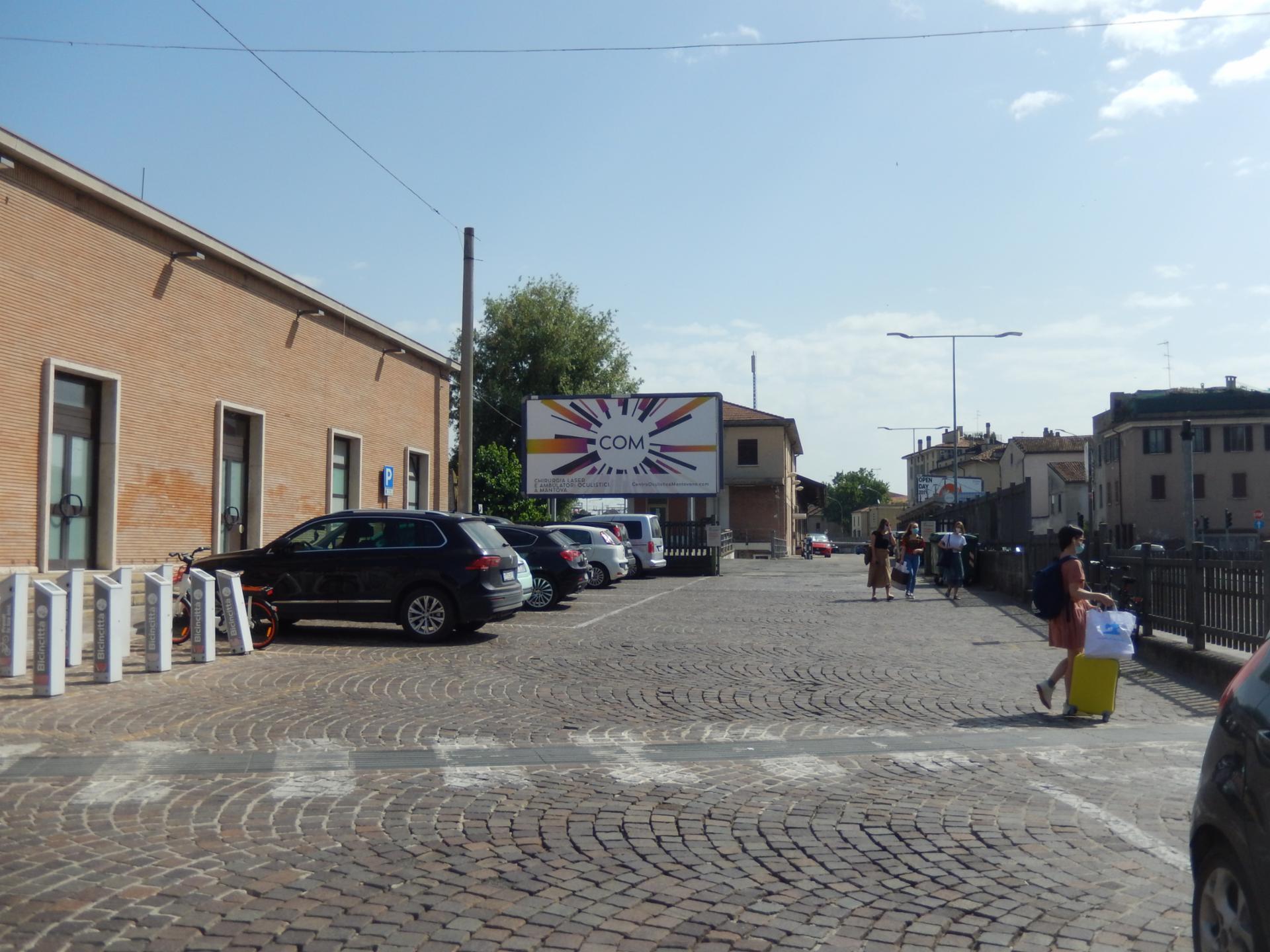 Impianto 6 X 3 a Mantova, in zona Caffe' Teatreno