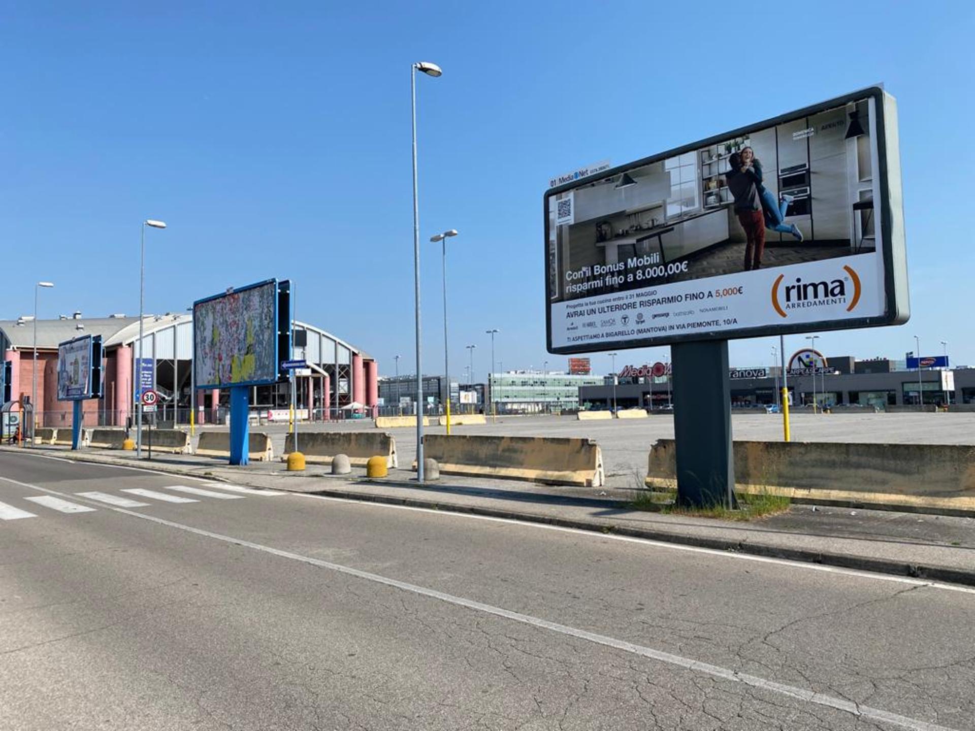 Impianto 6 X 3 a Mantova, in zona Les Cerises