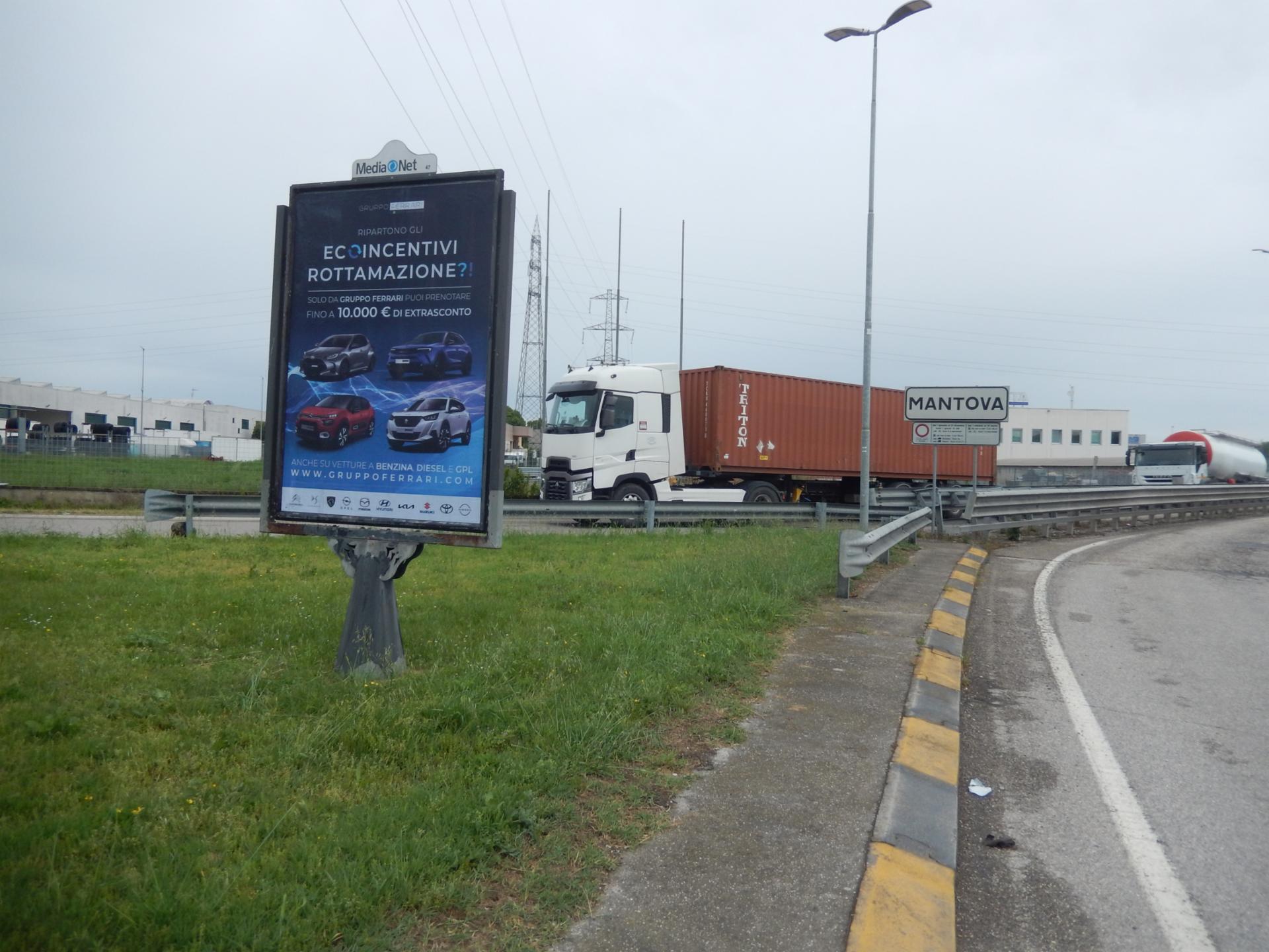 Impianto STENDARDO a Mantova, in zona Mantova Residence