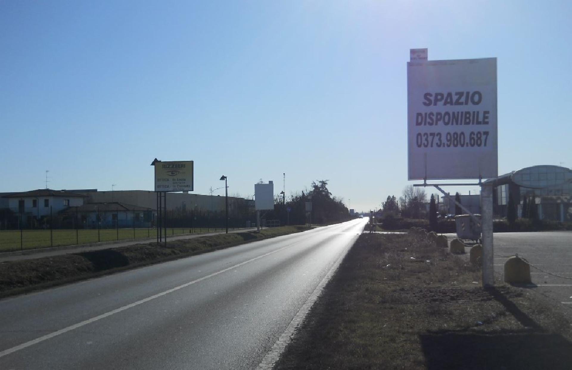 Impianto CARTELLONISTICA a Asola, in zona Check Point
