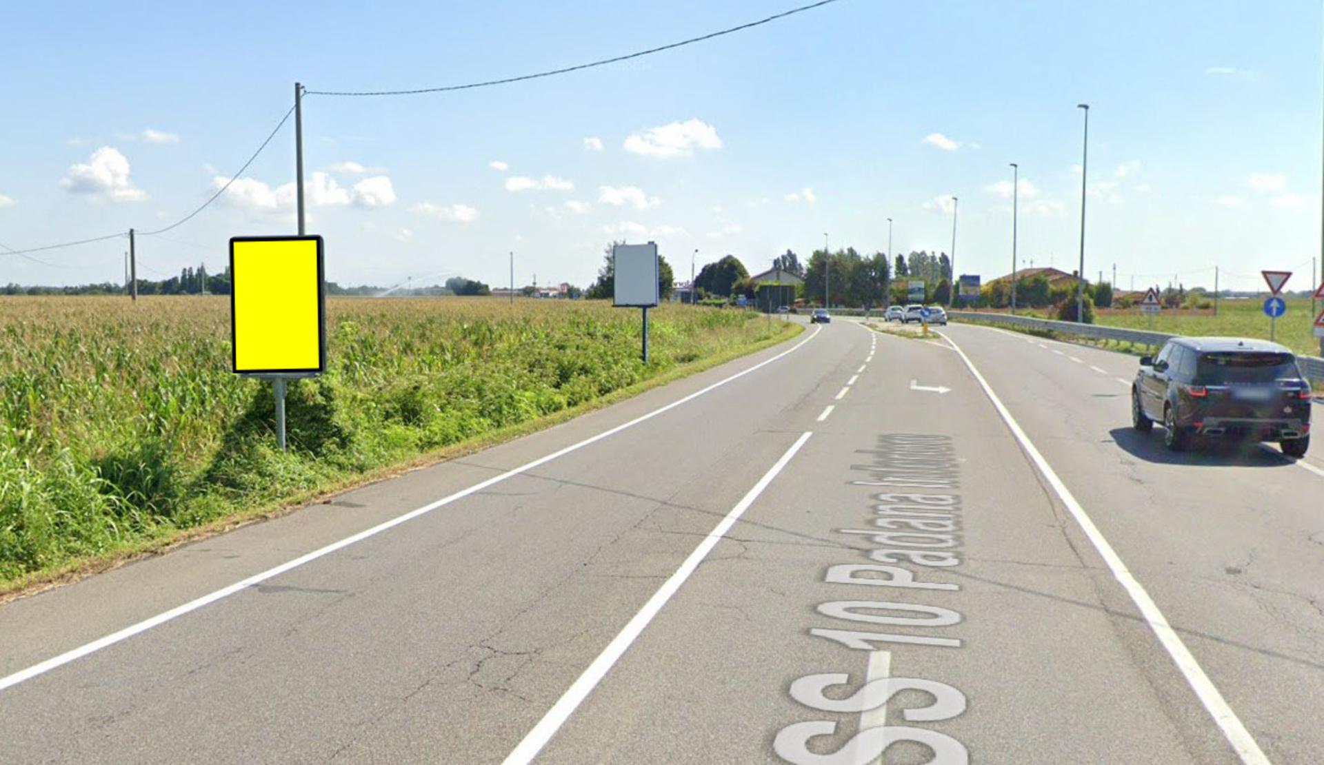 Impianto CARTELLONISTICA a Castelvetro Piacentino, in zona Eni