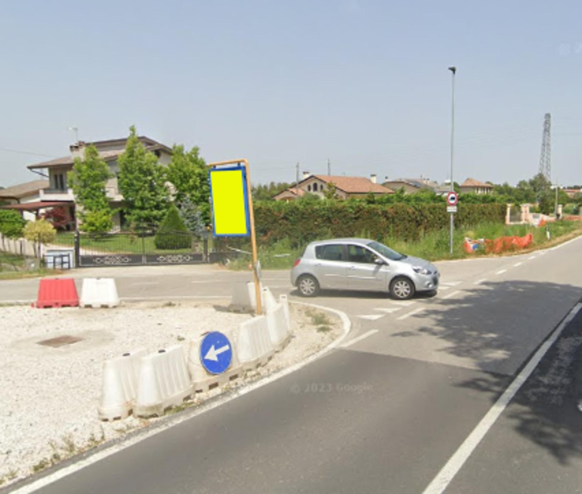Impianto a REGIONALE VIA P.TA A MARE/VIA S.PIETRO 443 Km 20+430 SX  TABACCHI  Adria