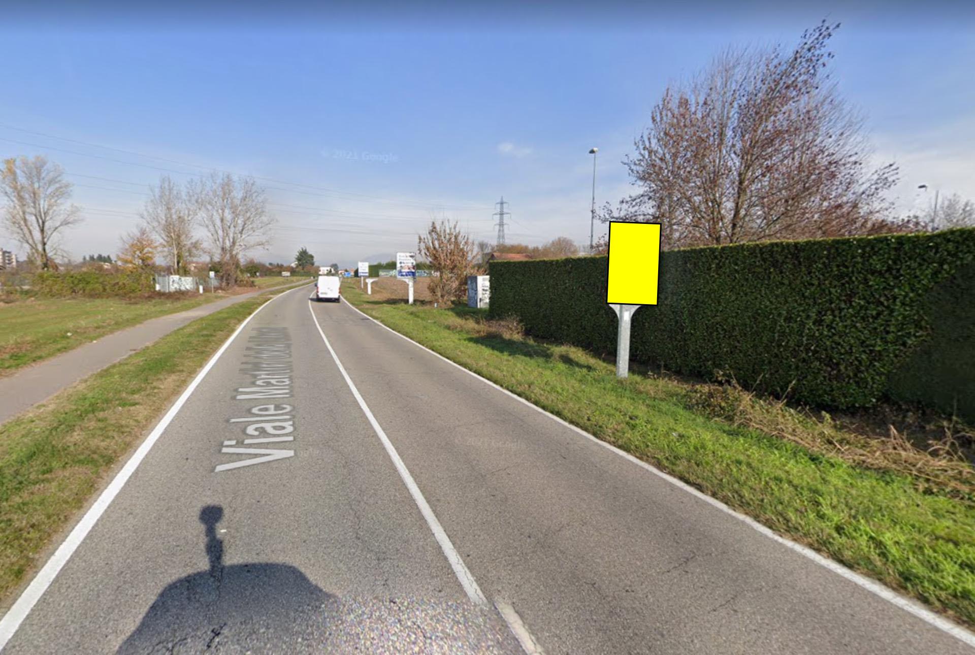 Impianto CARTELLONISTICA a Burago di Molgora, in zona Ristorante Da Aldino