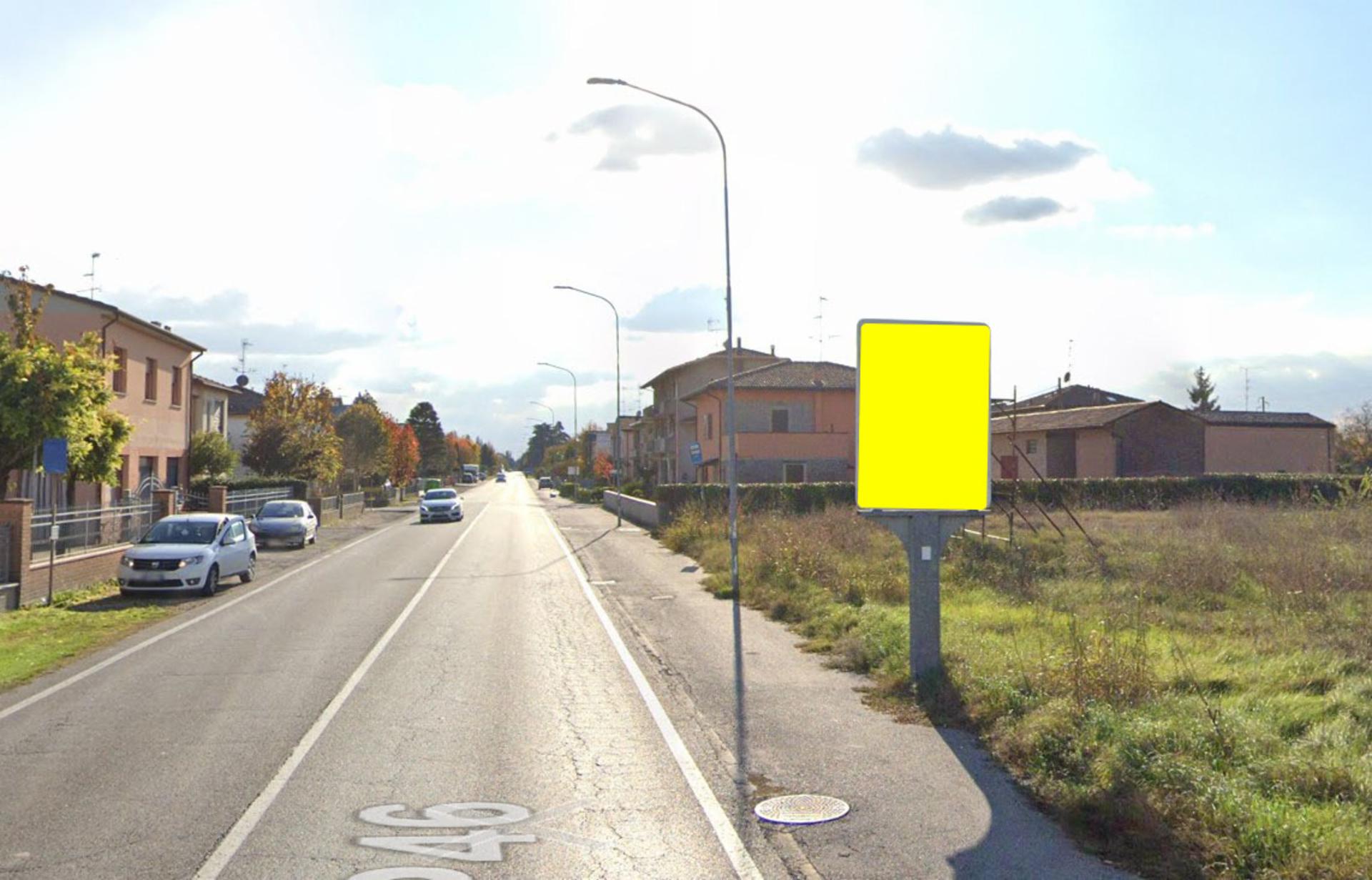 Impianto CARTELLONISTICA a Cento, in zona Farmacia Renazzo