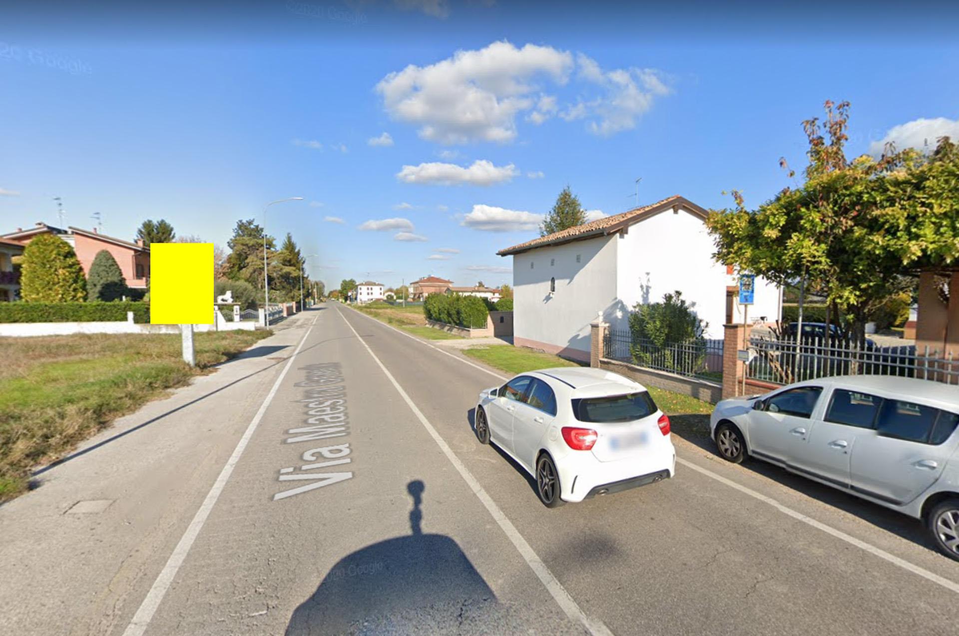 Impianto CARTELLONISTICA a Cento, in zona Farmacia Renazzo