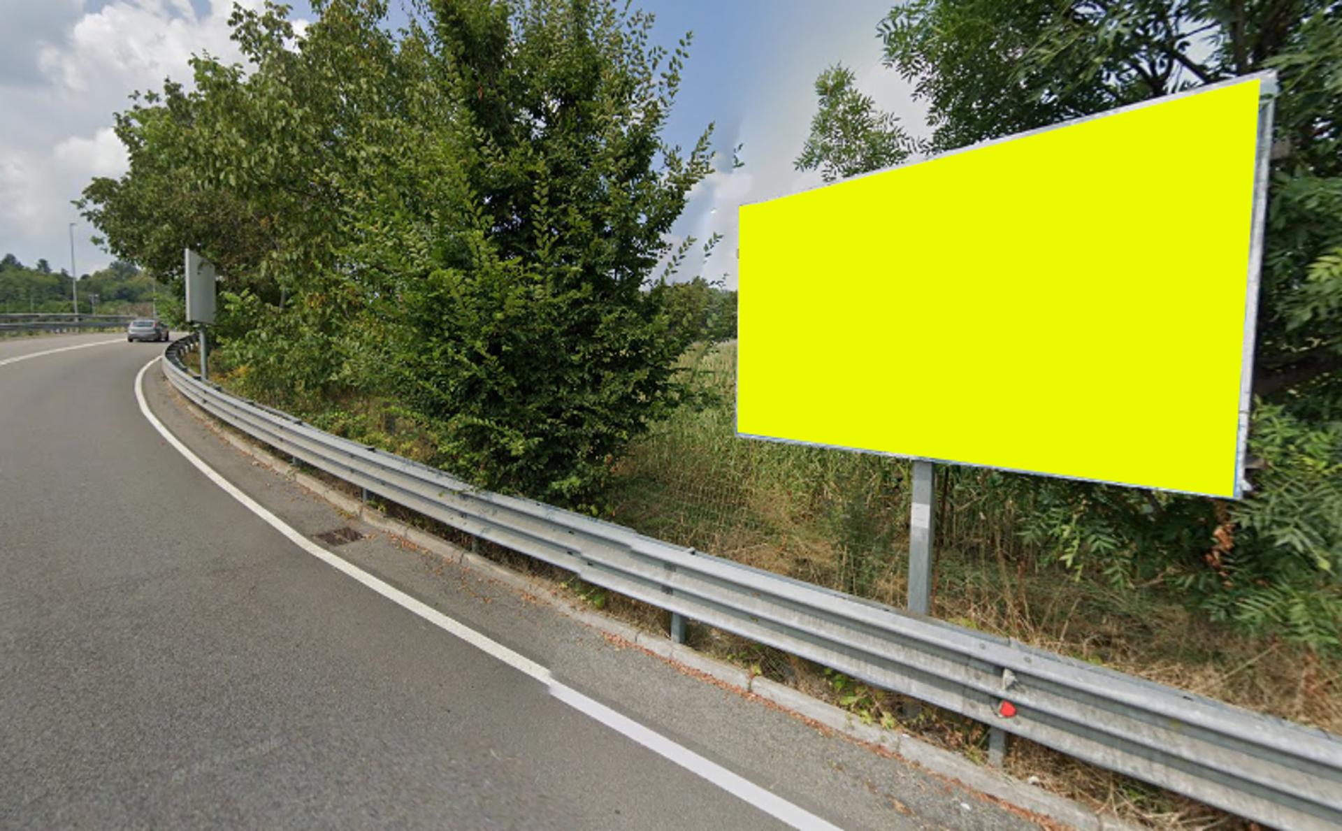 Impianto CARTELLONISTICA a Montano Lucino, in zona EuroSpin
