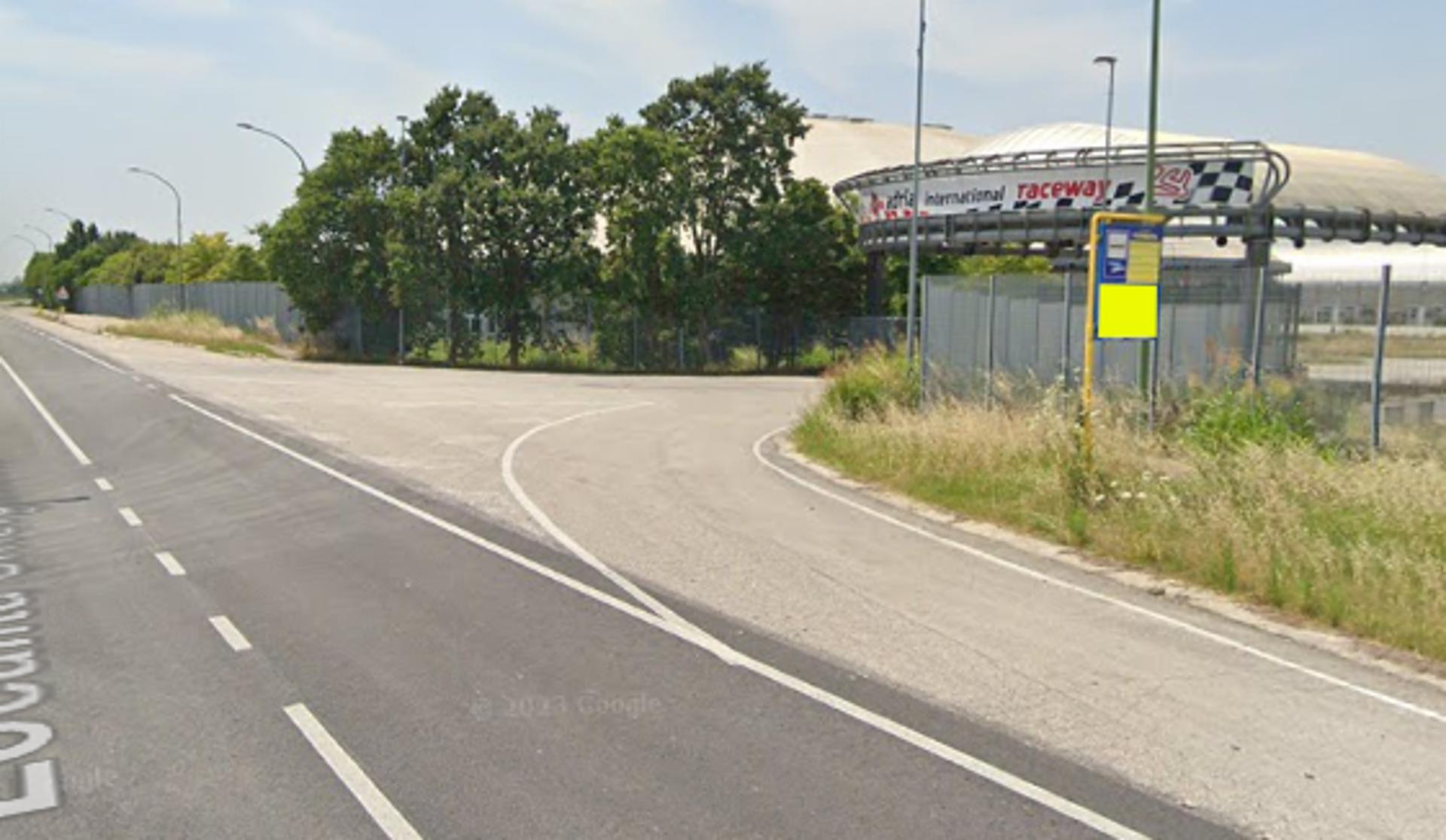 Impianto a PROVINCIALE ALT. INGRESSO AUTODROMO 41 Km 0+720 DX  AUTODROMO  Adria