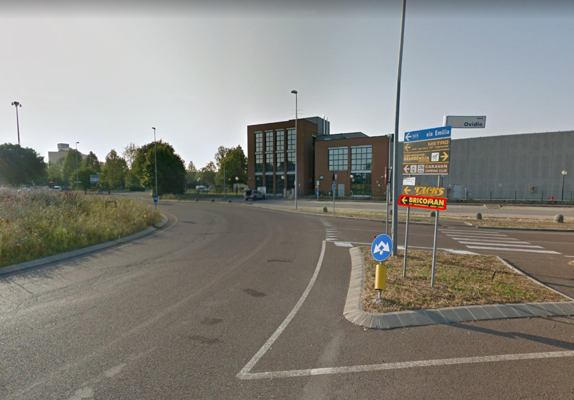 Impianto FRECCE / PREINSEGNE a Modena, in zona Decathlon