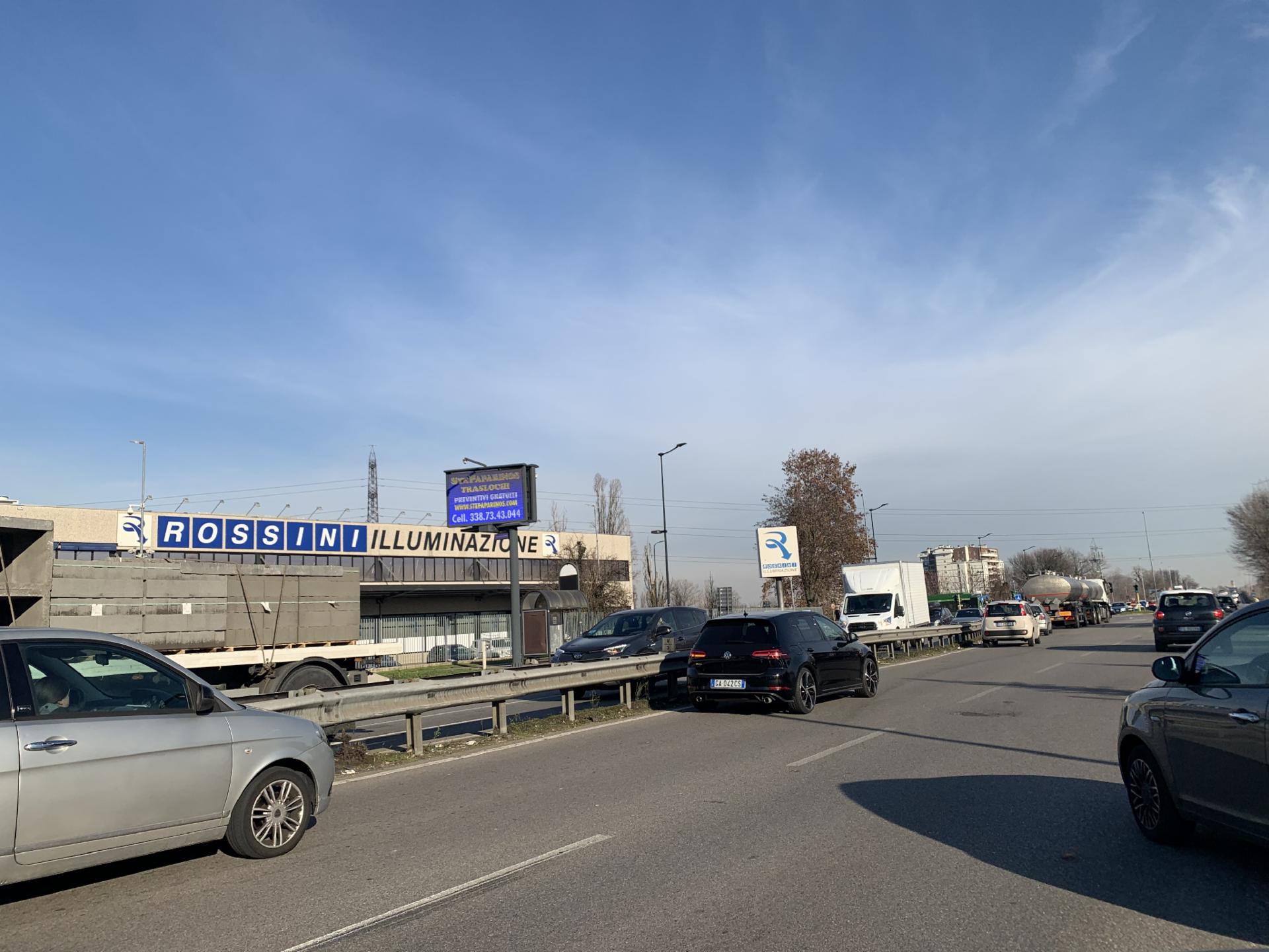 Impianto DISPLAY / LED a Segrate, in zona Il Mulino dei Pini