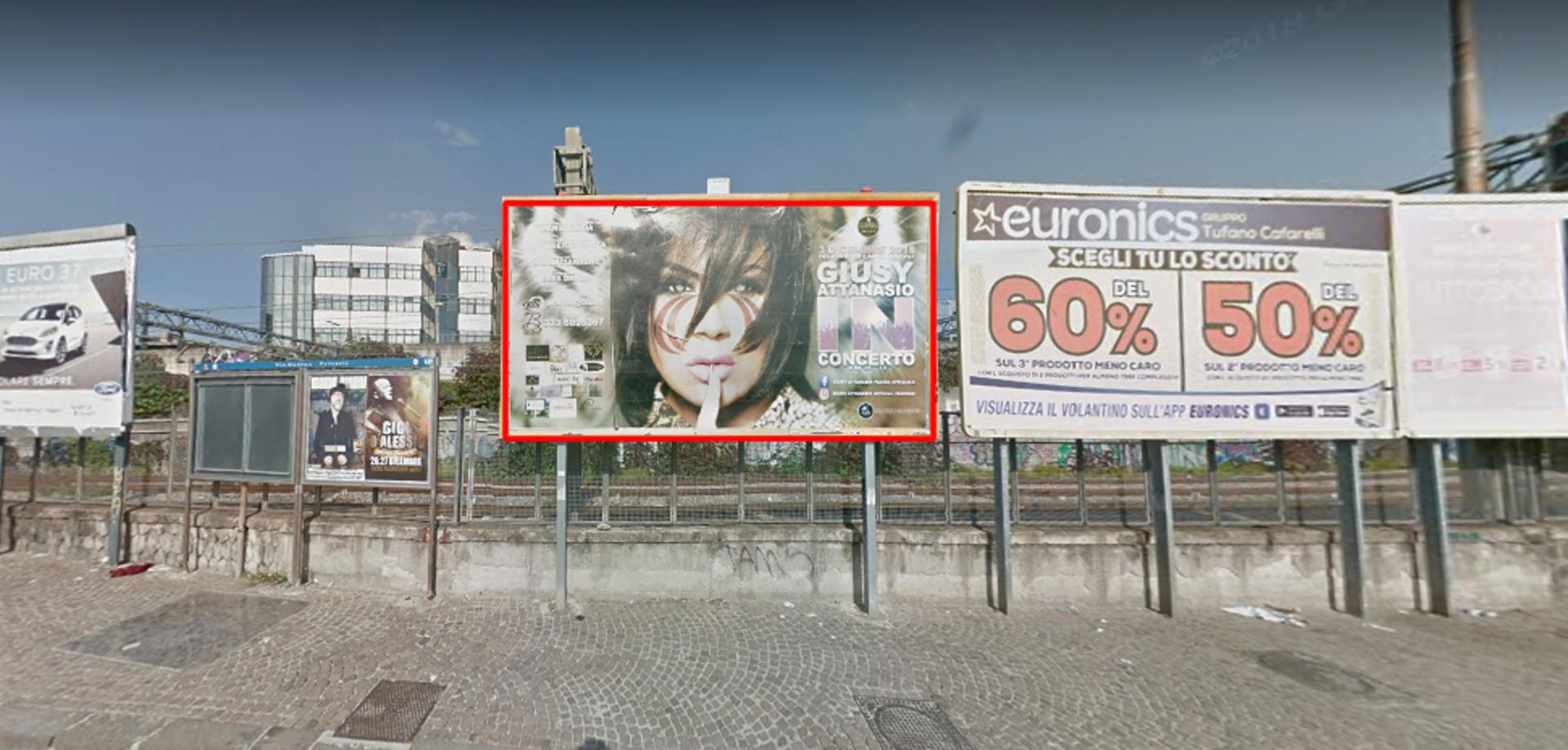 Impianto 6 X 3 a Napoli, in zona Mix Markt