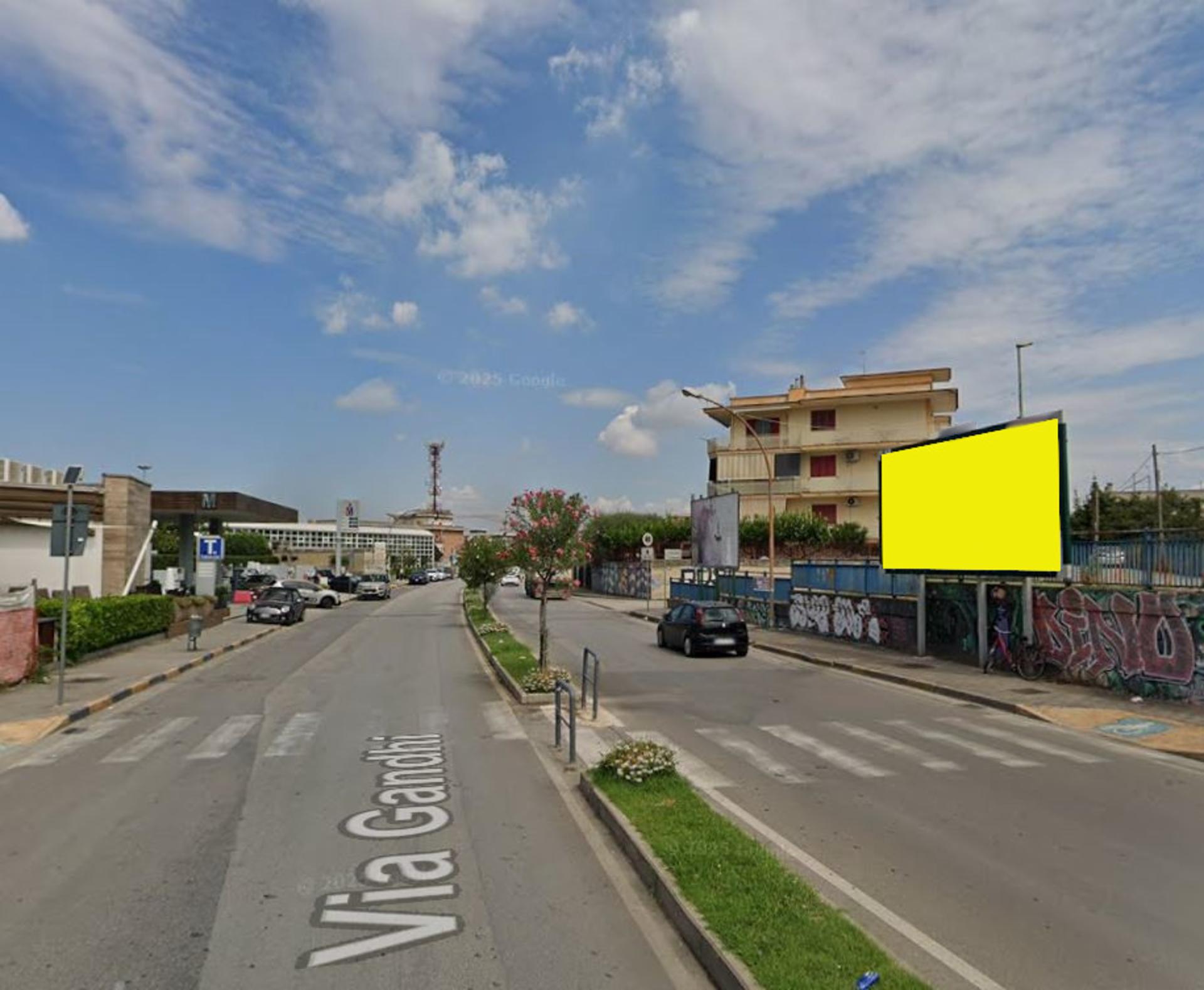 Impianto a Via Ghandi dx per il centro di fr. Distributore carburanti  Pomigliano d'Arco