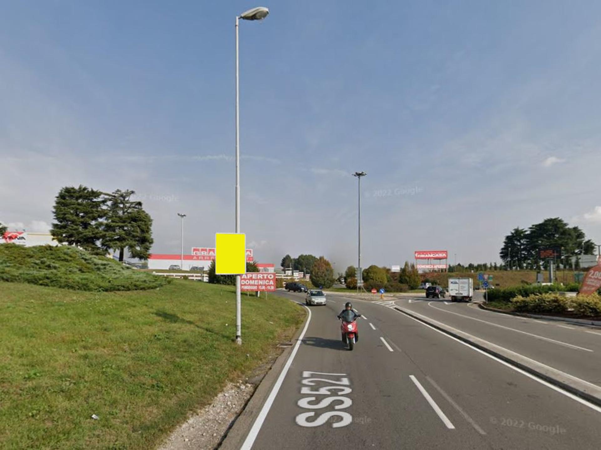 Impianto POLE MEDIA a Legnano, in zona McDonald's