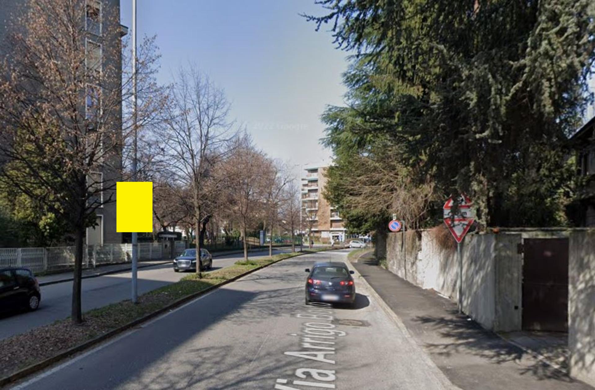 Impianto POLE MEDIA a Monza, in zona Carrefour Market