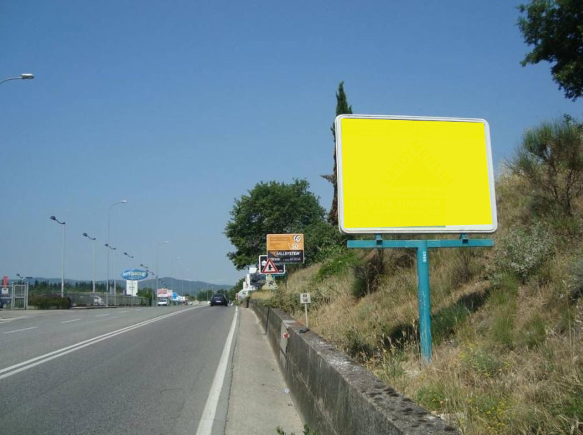 Impianto CARTELLONISTICA a Corciano, in zona Oasi