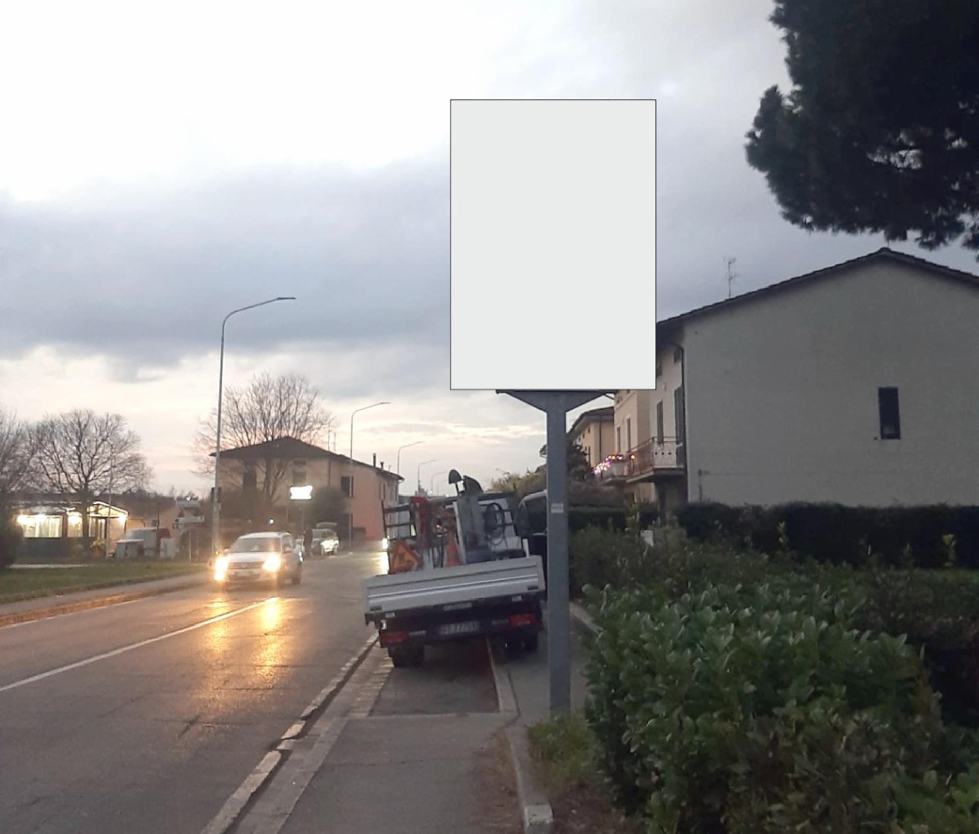 Impianto CARTELLONISTICA a Prato, in zona Ristorante pizzeria le Arcate