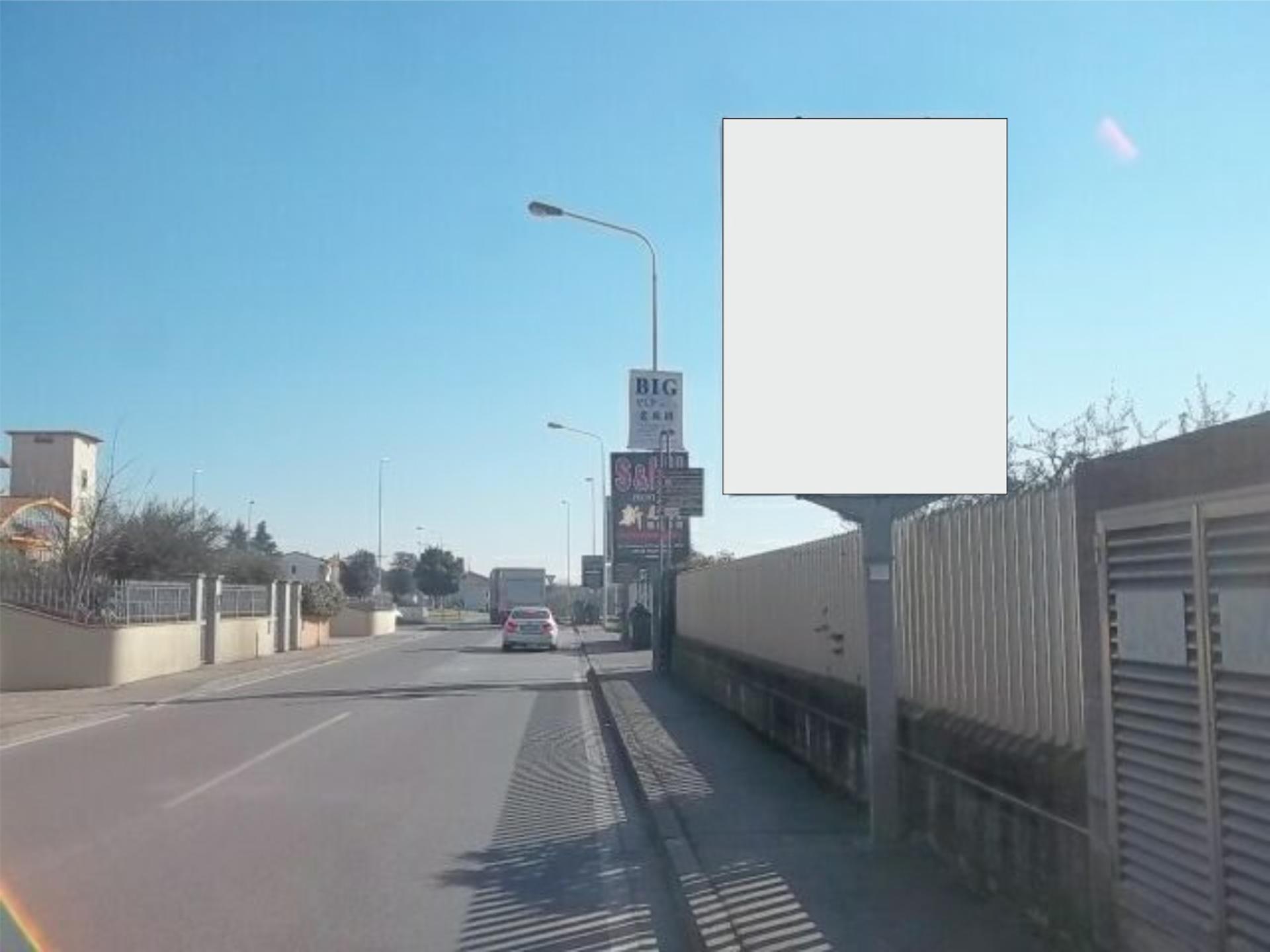 Impianto CARTELLONISTICA a Prato, in zona Rave cafè